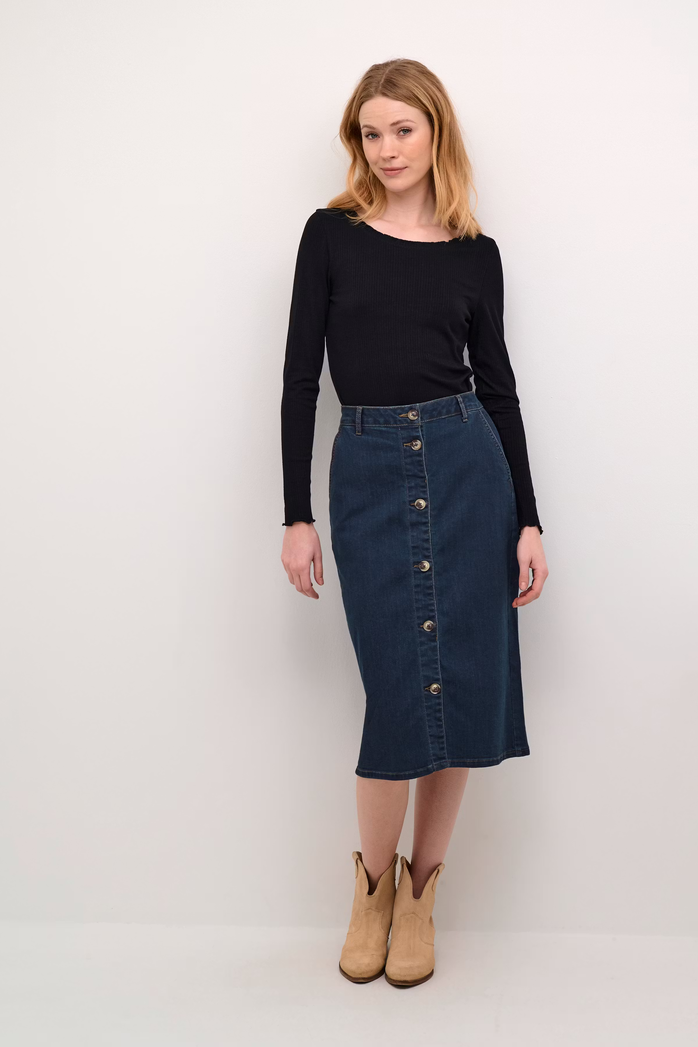 CRVisti Jupe LOOKBOOK FRONT 10612724-104551