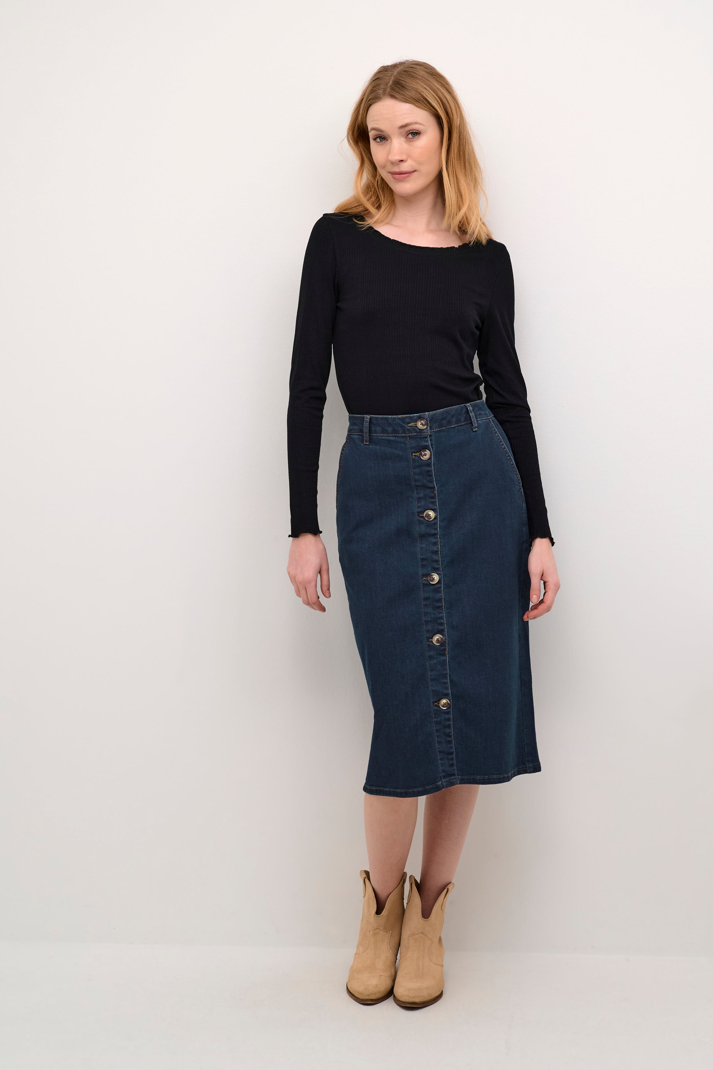 CRVisti Jupe LOOKBOOK FRONT 10612724-104551