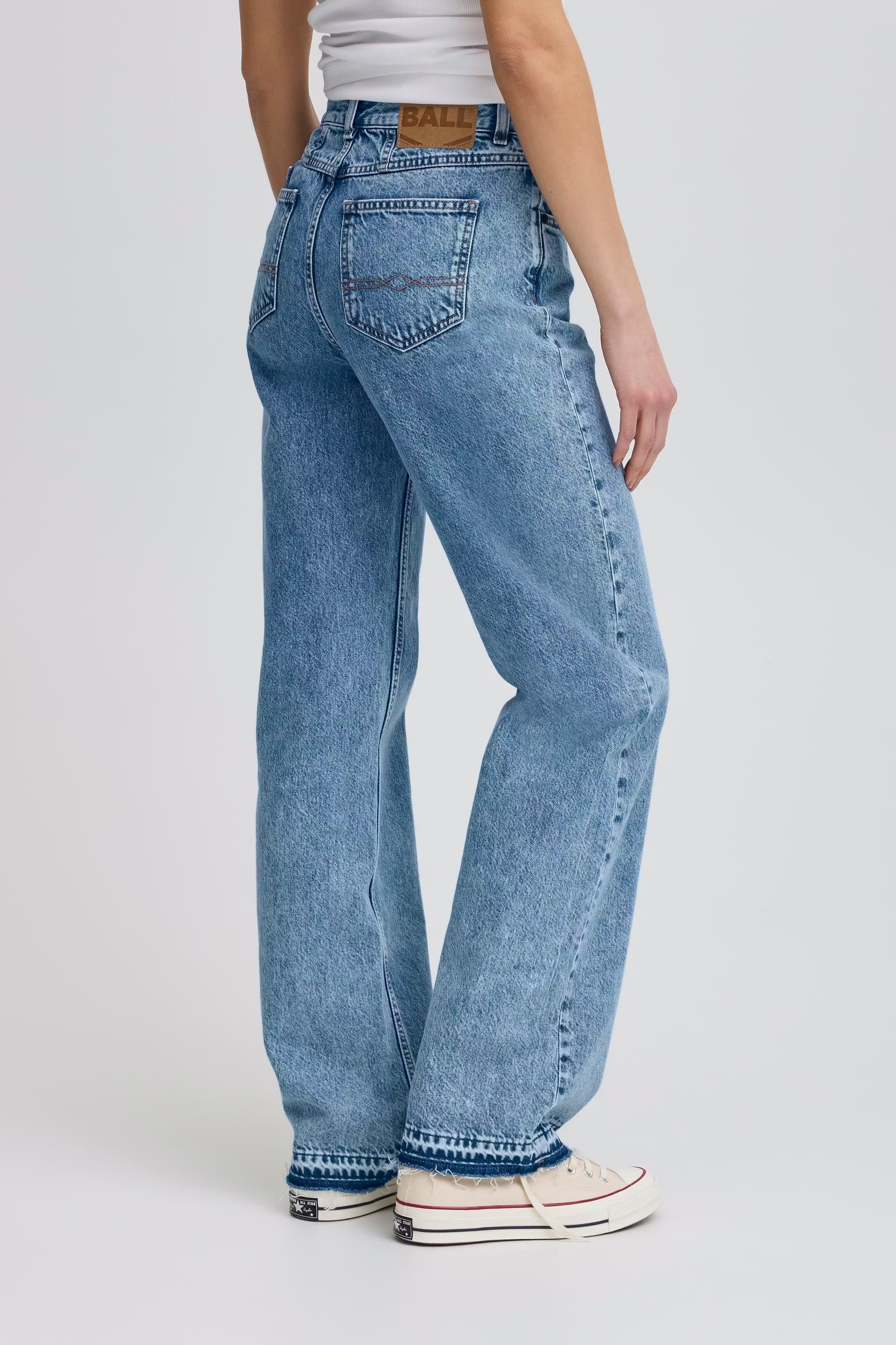 BASERENA Jeans LOOKBOOK BACK 50405081-204028