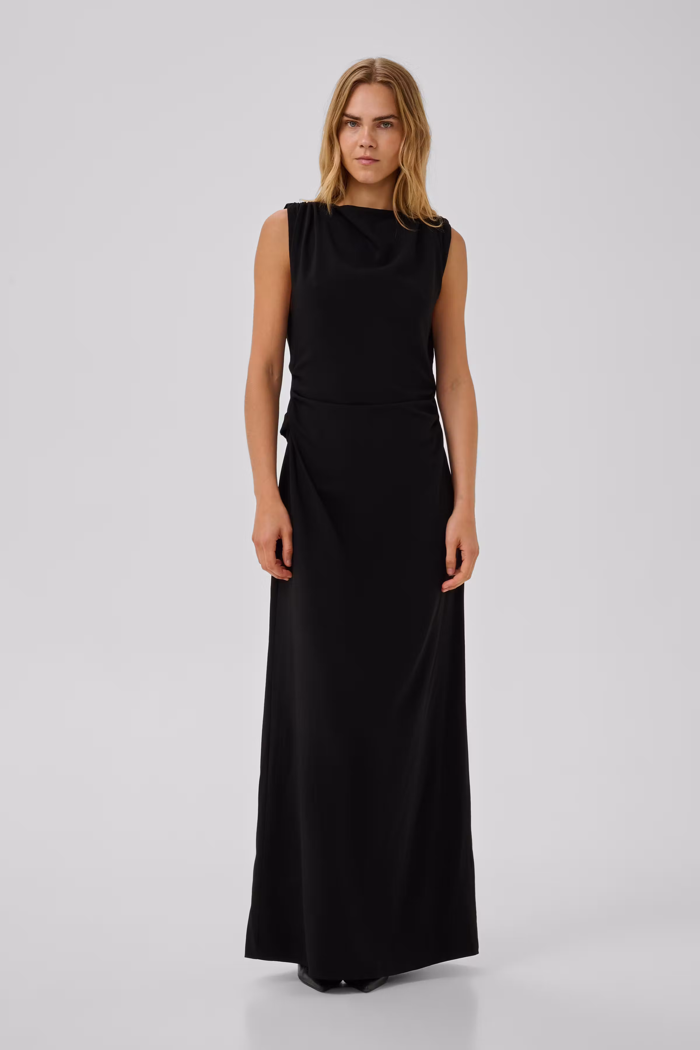 MWMille Kleid mit tiefem Rückenausschnitt LOOKBOOK FRONT 10705777-100031