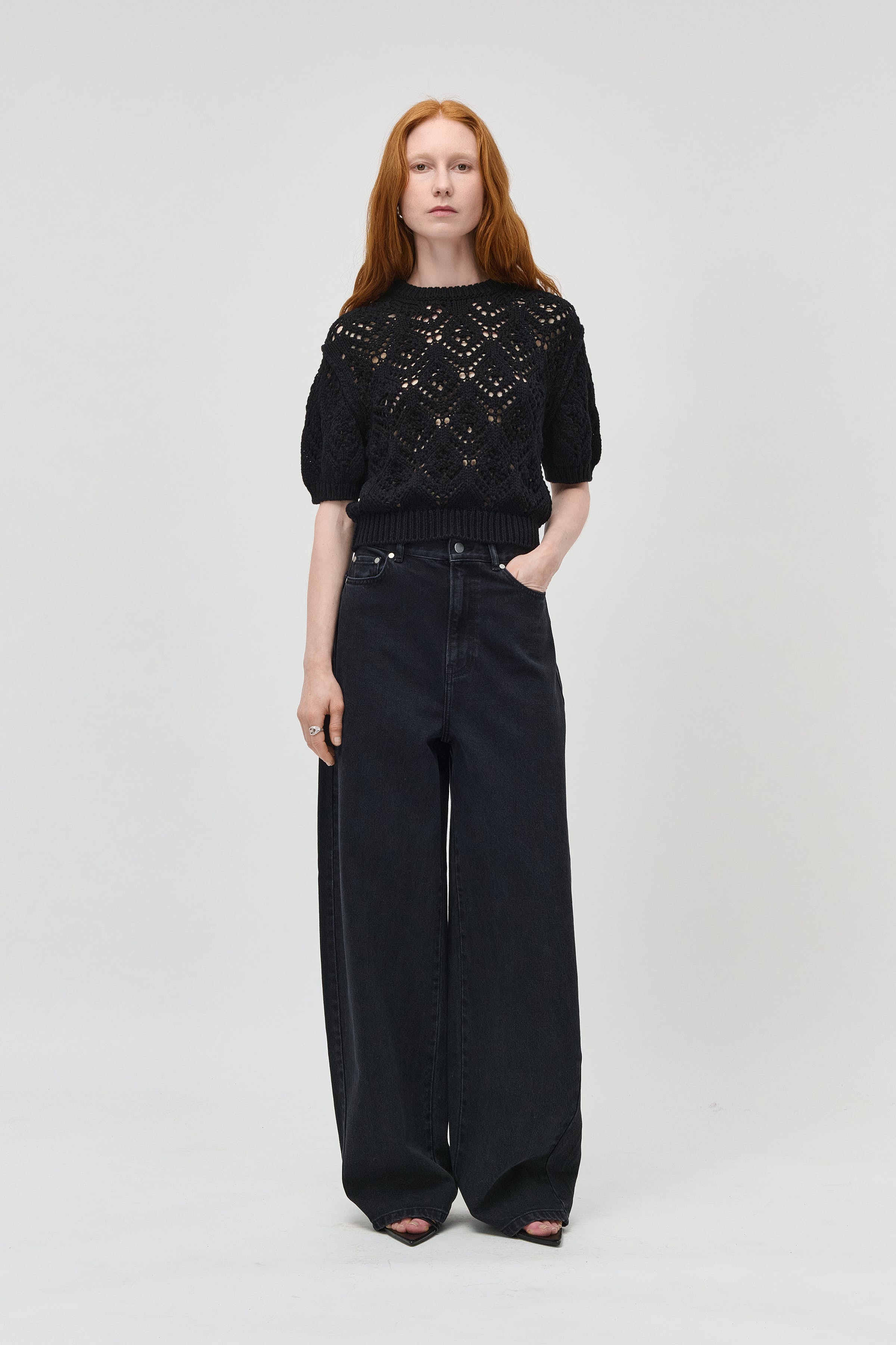 FELIZ T-shirt LOOKBOOK FRONT 30600607-BK999