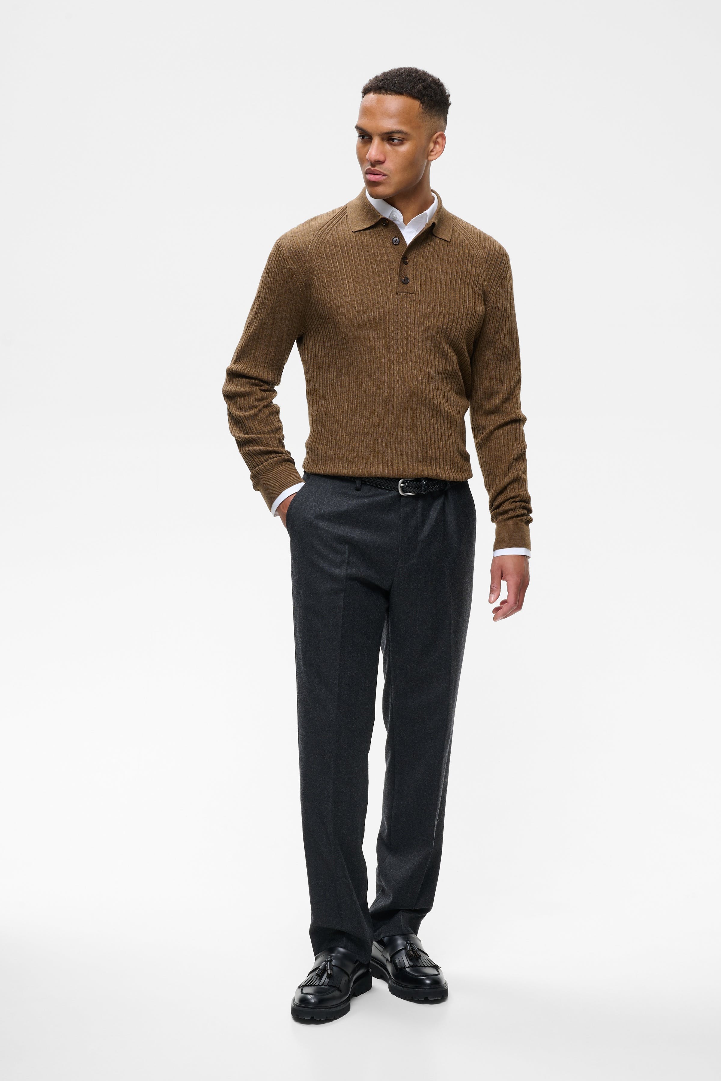 MAwesley Hose LOOKBOOK FRONT 30209295-300270