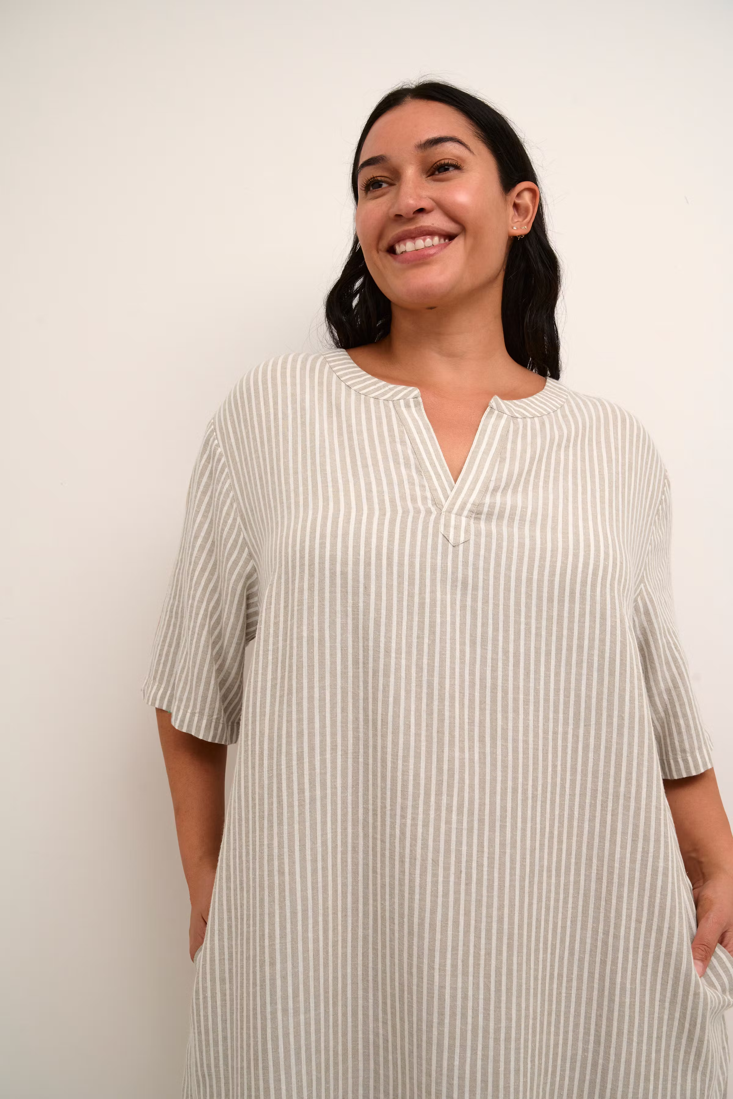 KCmille Linne klänning LOOKBOOK DETAIL 10582218-105466