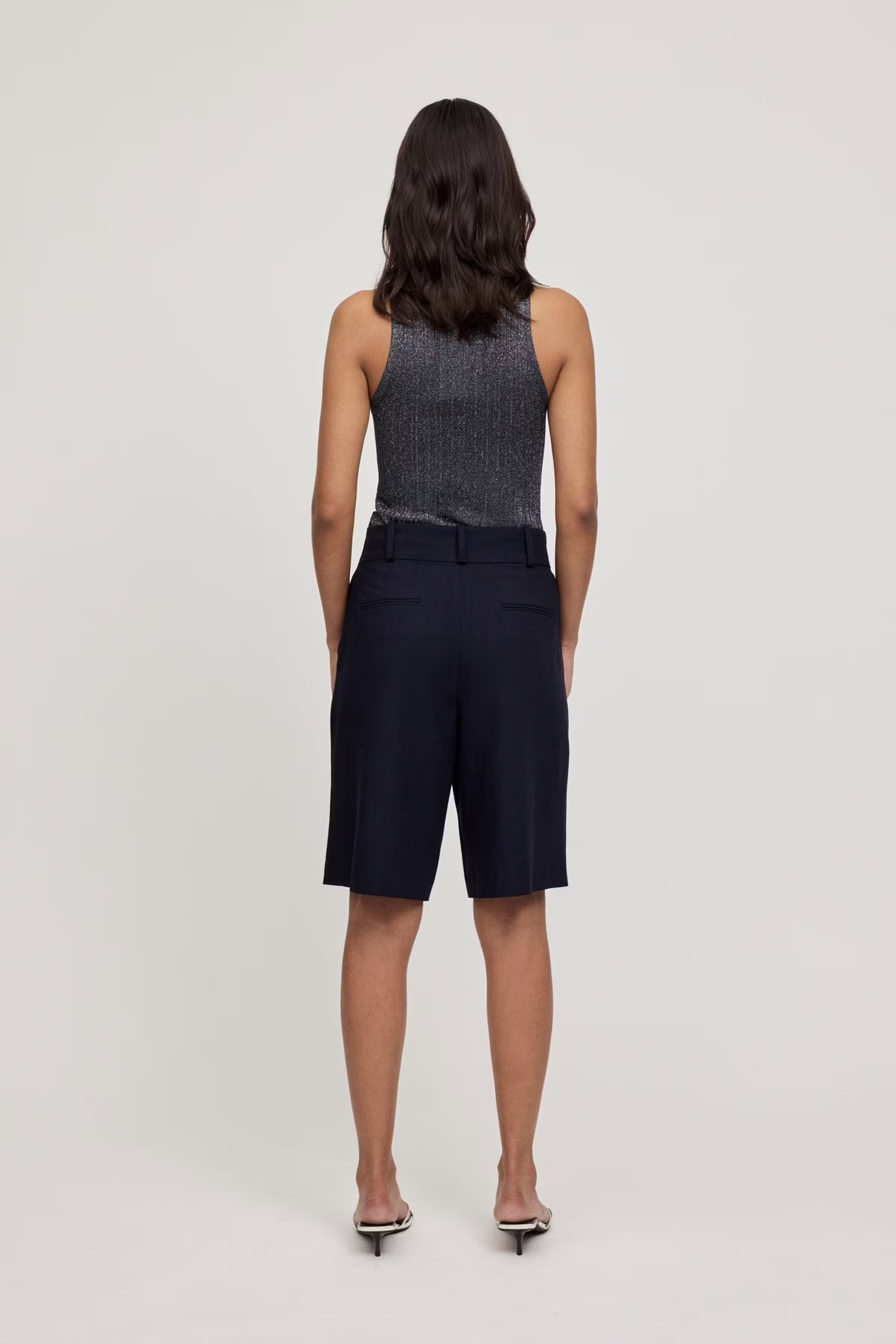 PEONY Shorts LOOKBOOK BACK 30600514-BL900