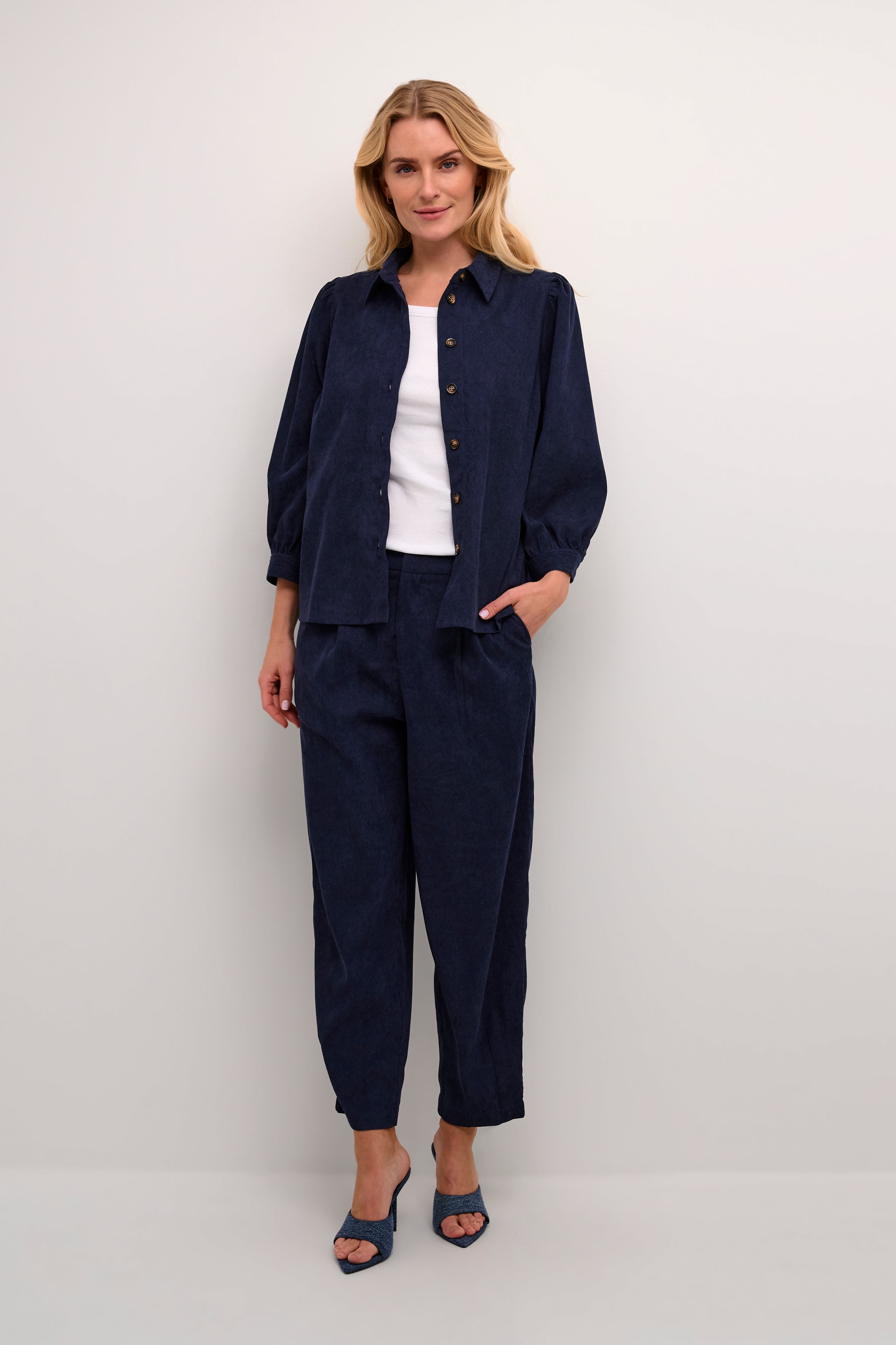 KAvera Hemd LOOKBOOK FRONT 10508370-194020