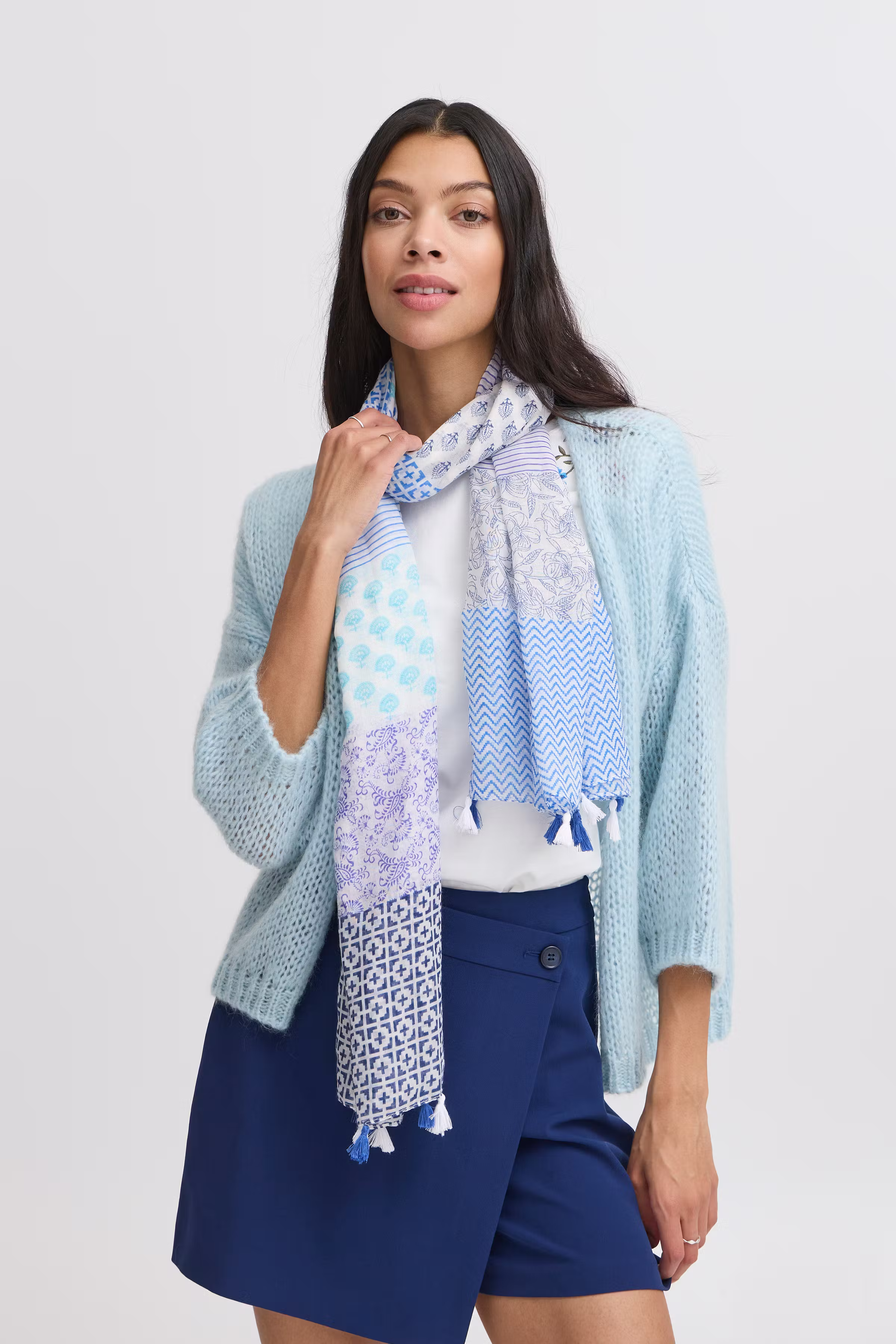 BAWILHANA Skjerf LOOKBOOK FRONT 20816063-203988