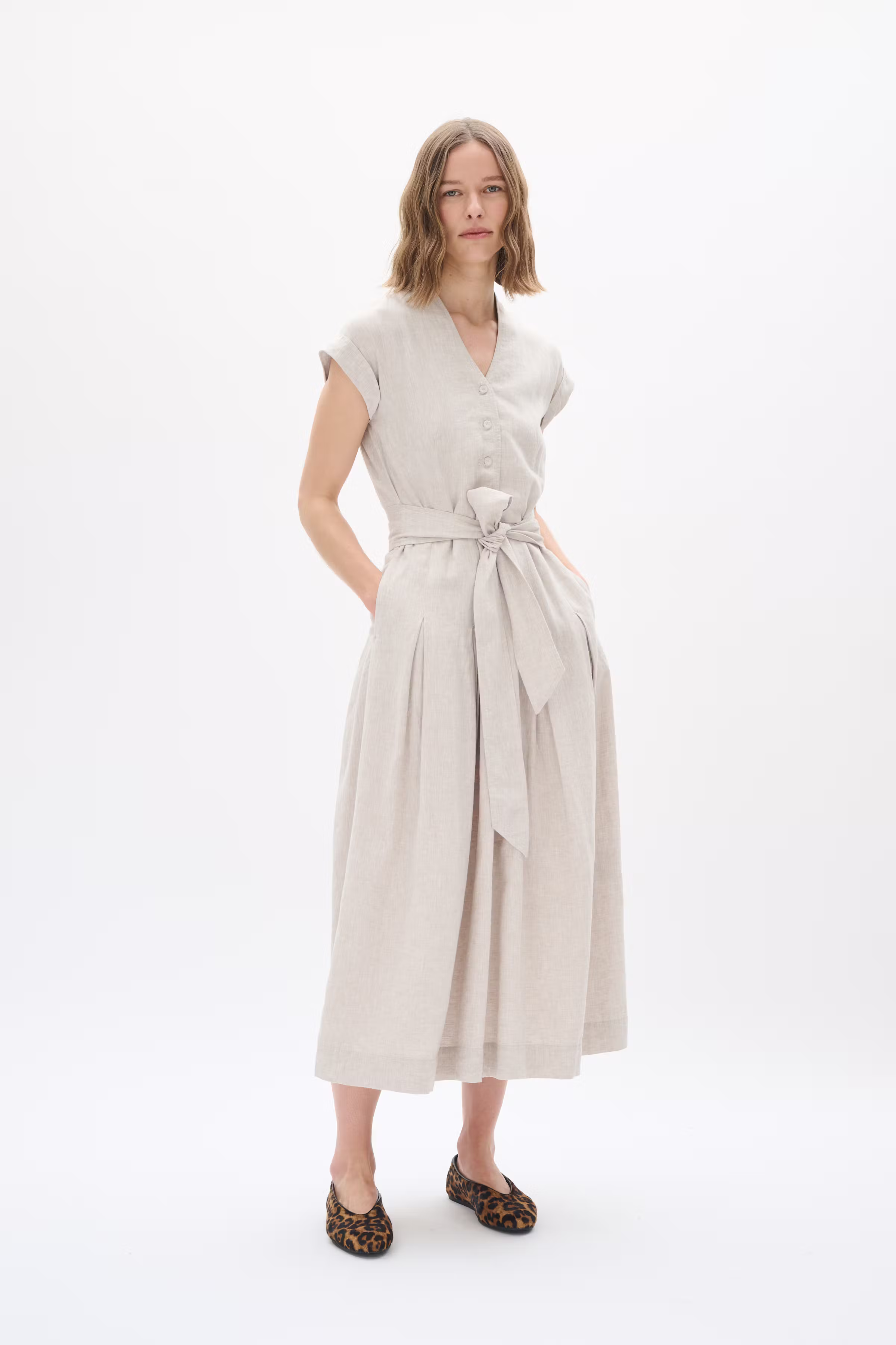 RimoneIW Linen Dress LOOKBOOK FRONT 30110362-1304031