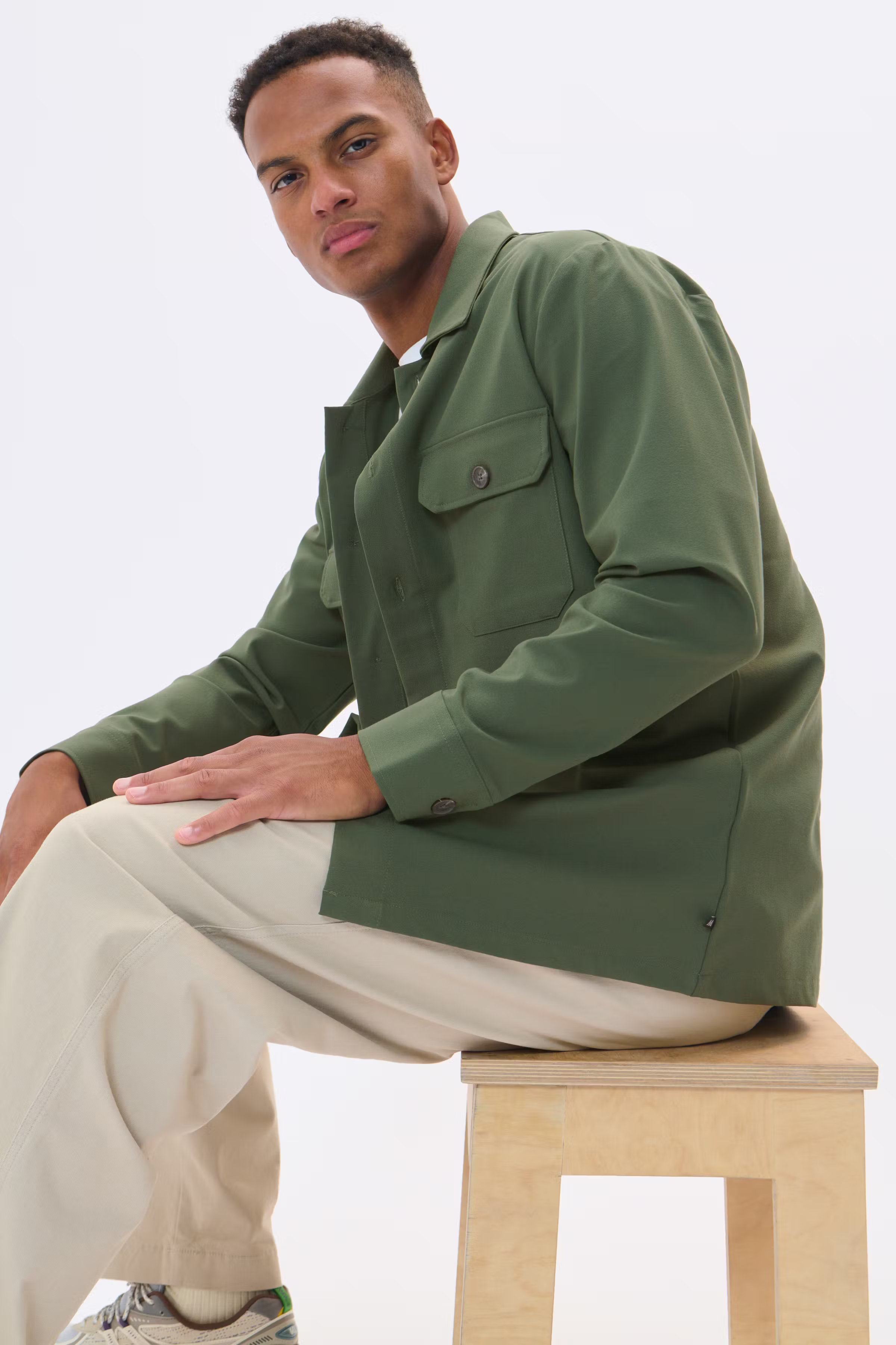 MADamo Shirt LOCATION NONE 30207775-190309