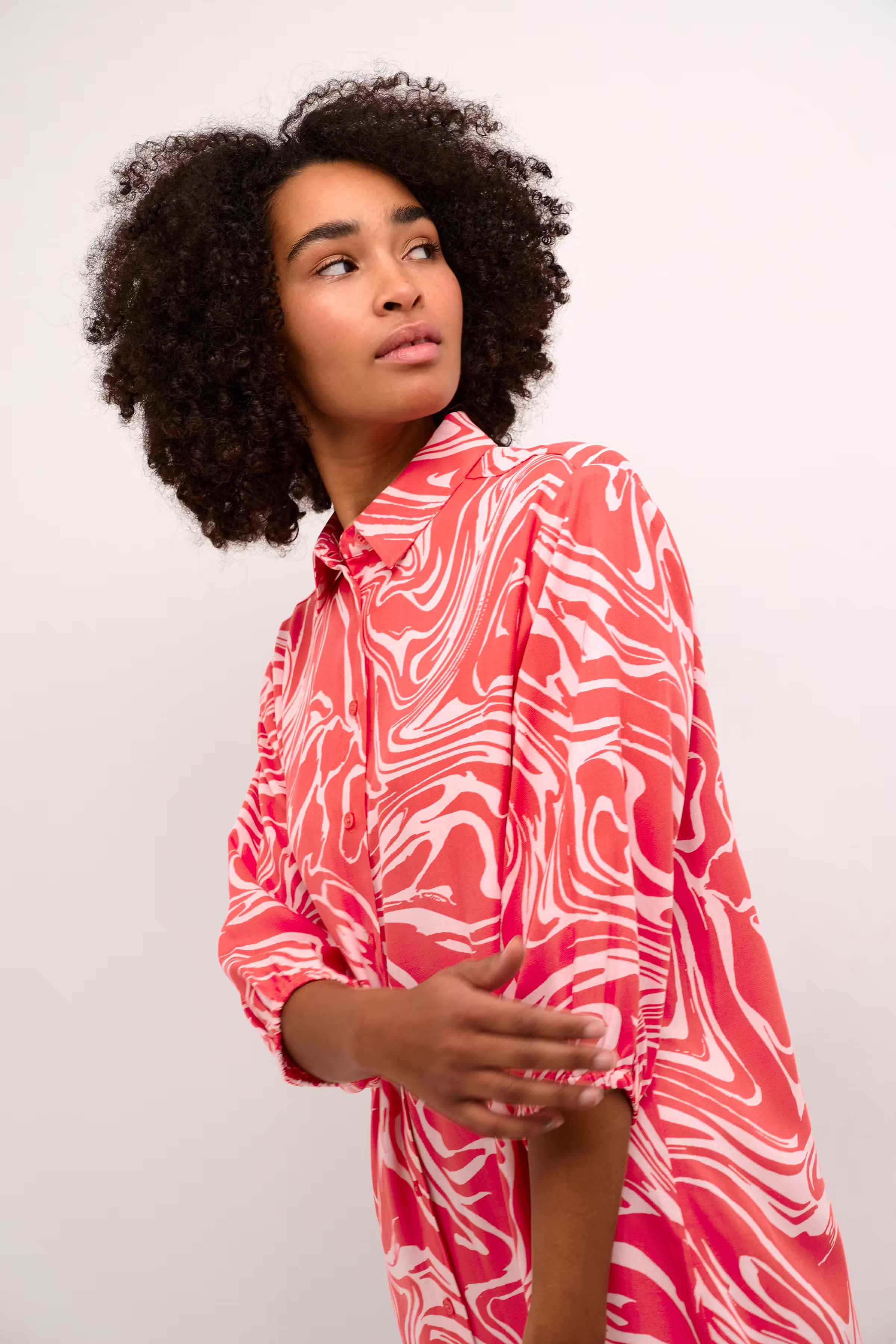 KAcarmen Kleid LOOKBOOK DETAIL 10508329-106089