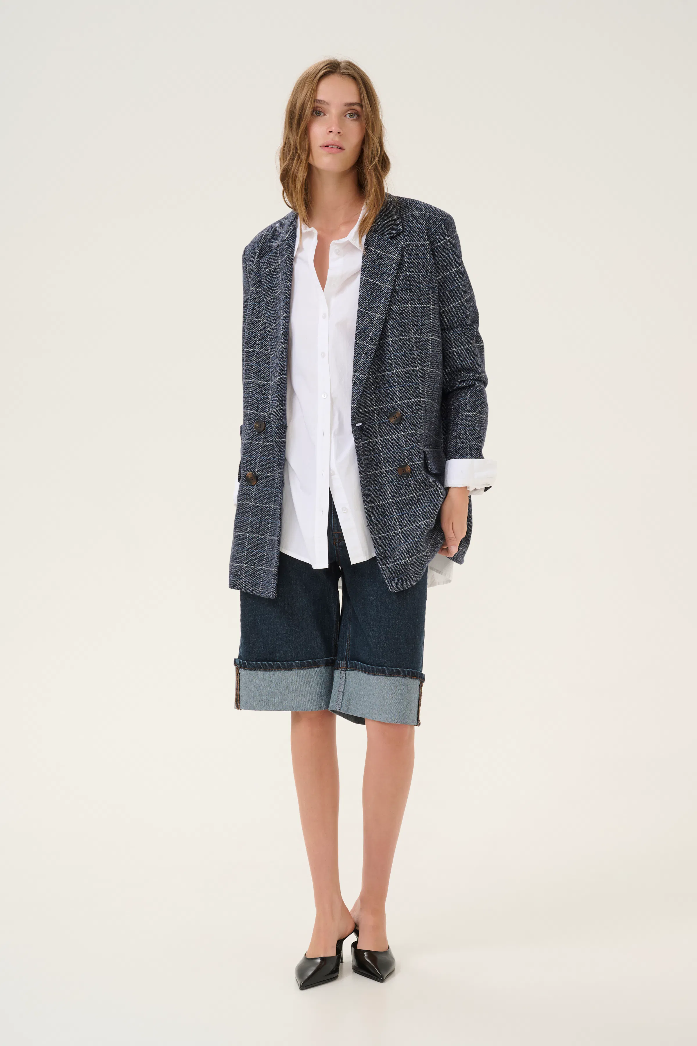 DalviMW Jorts LOOKBOOK FRONT 10705040-100067