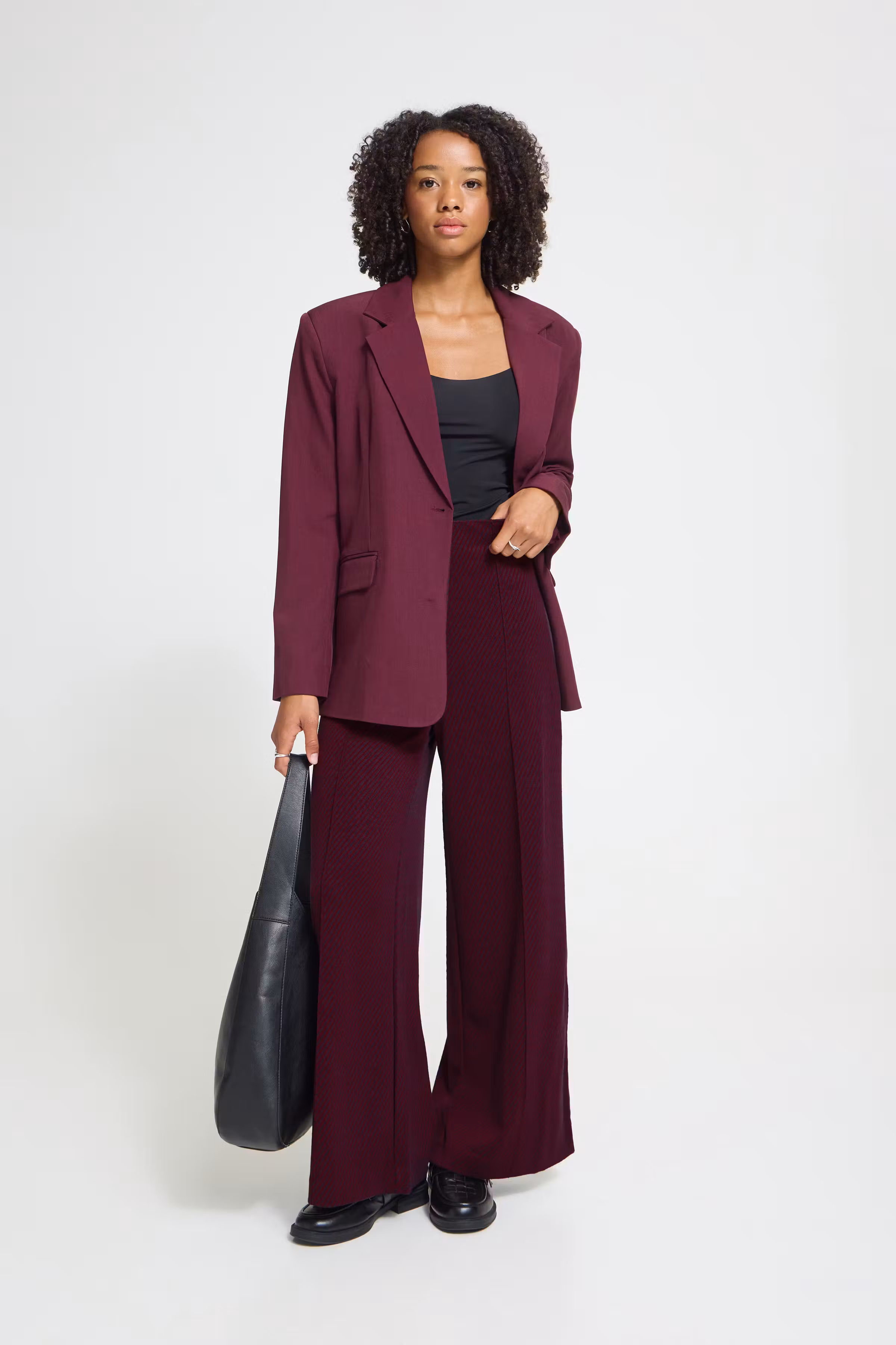 IHKATE Trousers LOOKBOOK FRONT 20125262-900009669