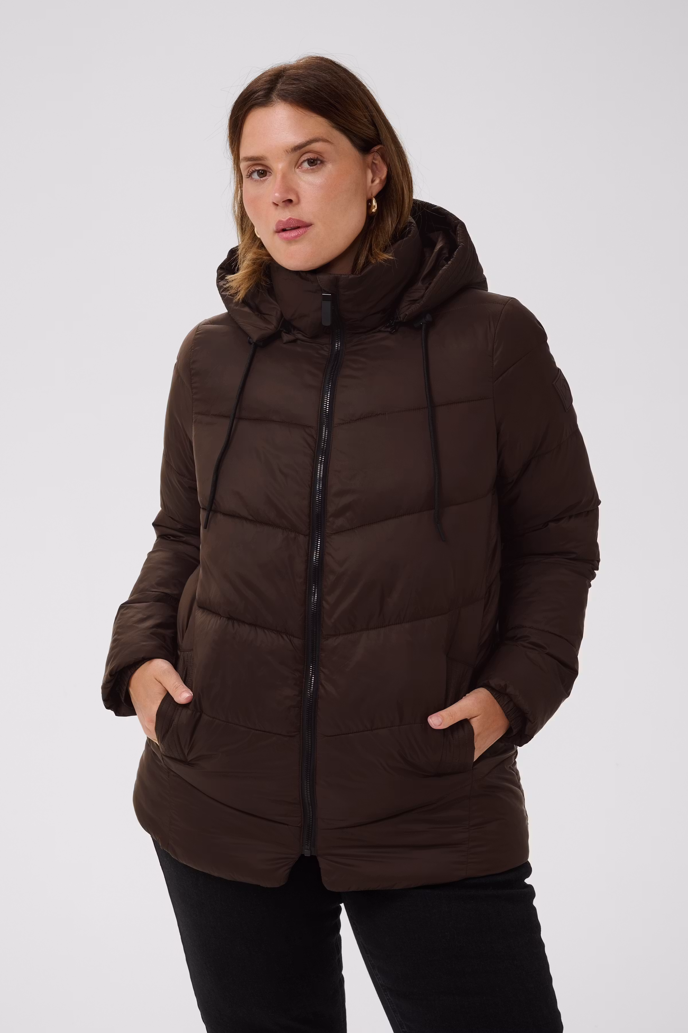 KCsusanna Outerwear LOOKBOOK FRONT 10582481-190915