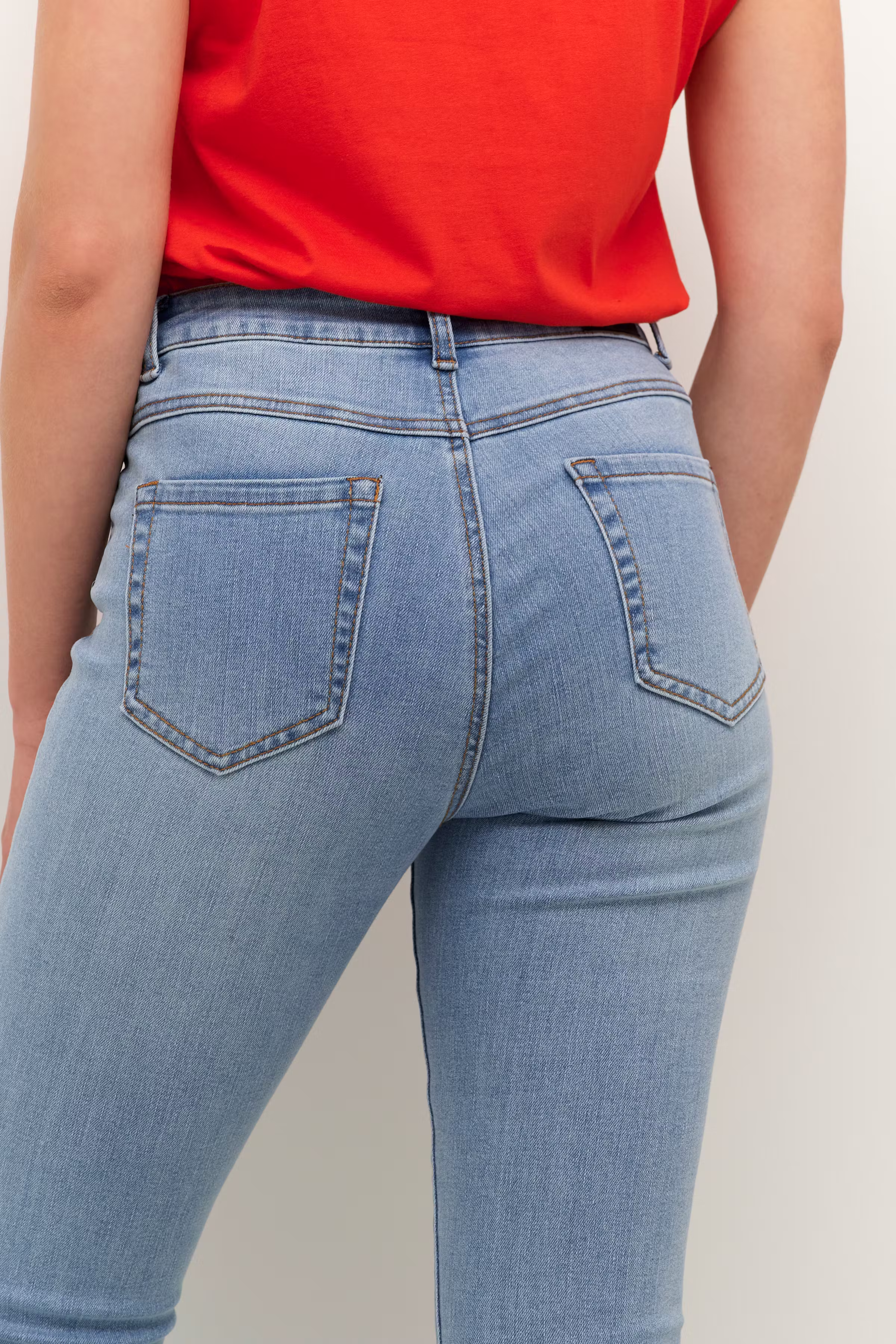 KAsinem Cropped Jeans LOOKBOOK DETAIL 10506130-101012