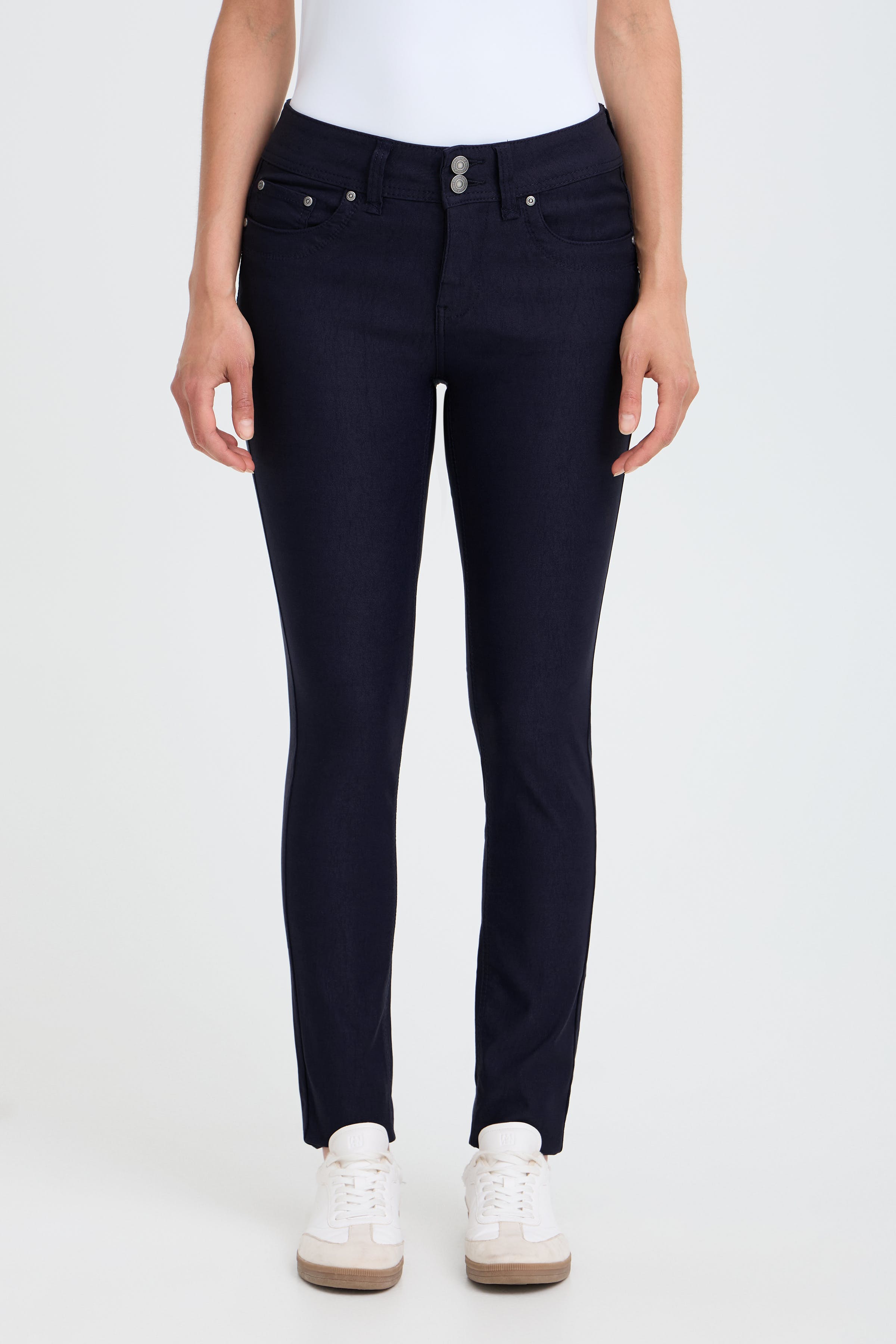 ZALINFR BYXOR CASUAL LOOKBOOK FRONT 601748-60468