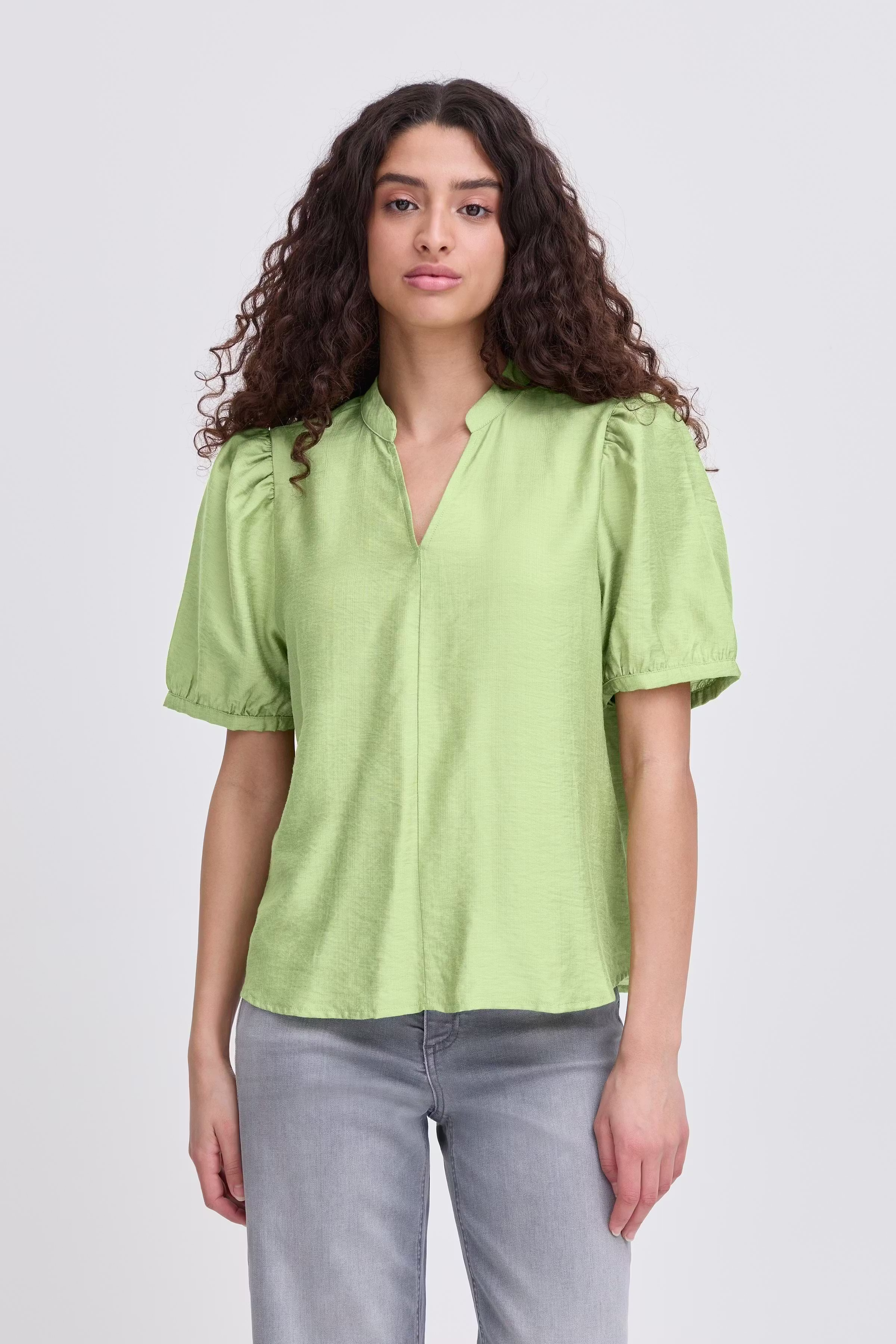IHXWILMA Bluse LOOKBOOK FRONT 20123845-176323