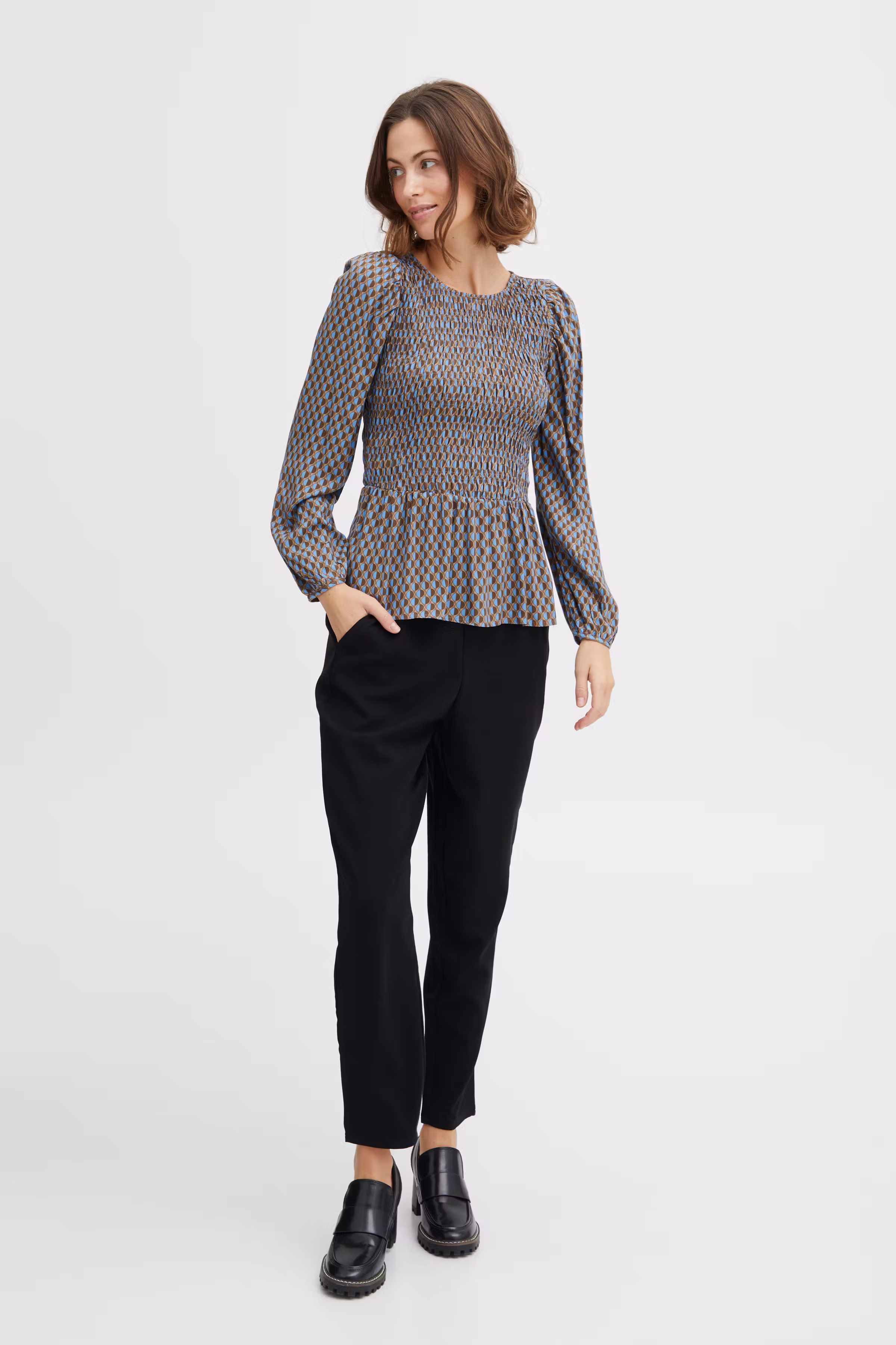 FXCIRLA Bluse LOOKBOOK FRONT 20612370-201588