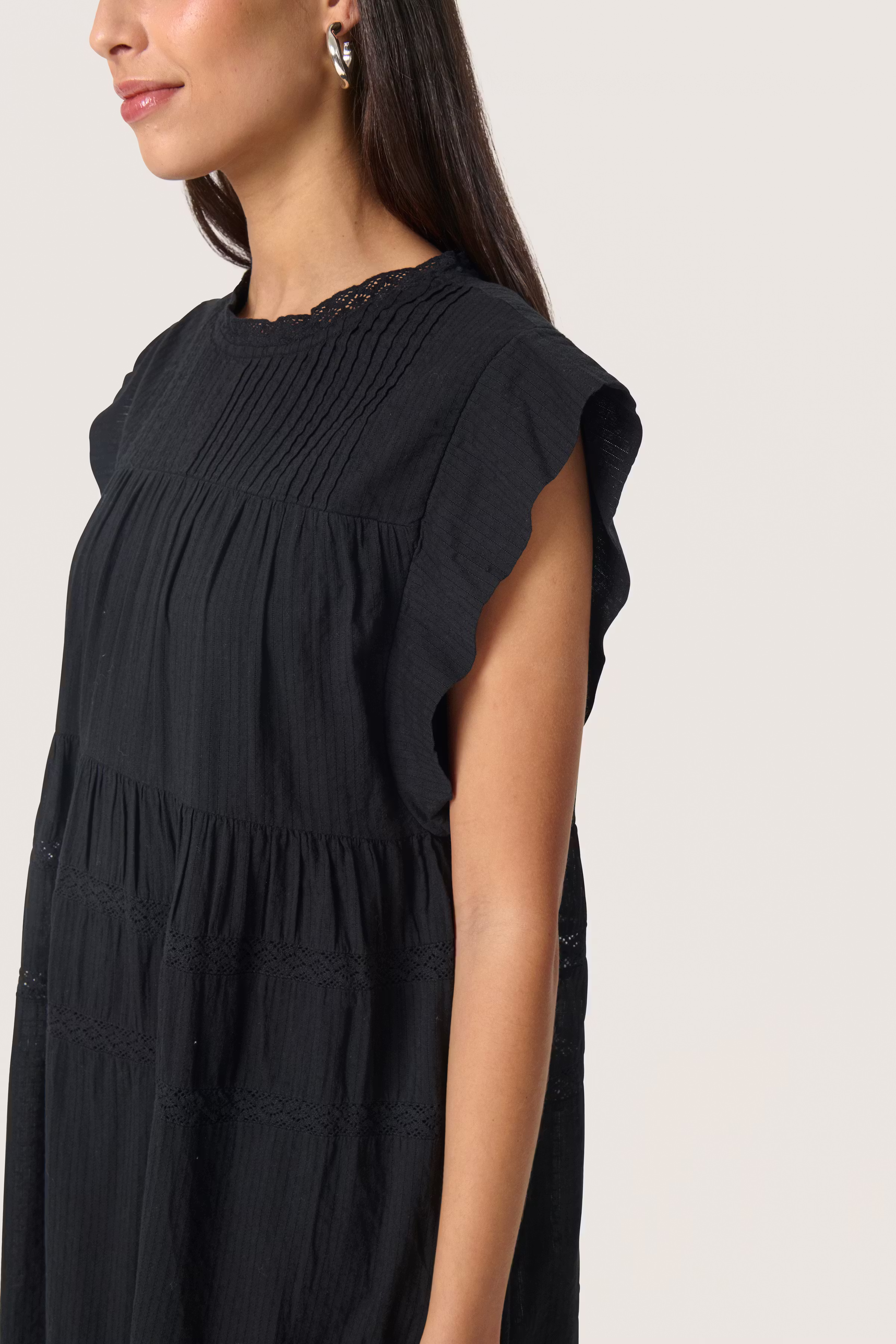 SLAmona Kleid LOOKBOOK DETAIL 30408222-194008