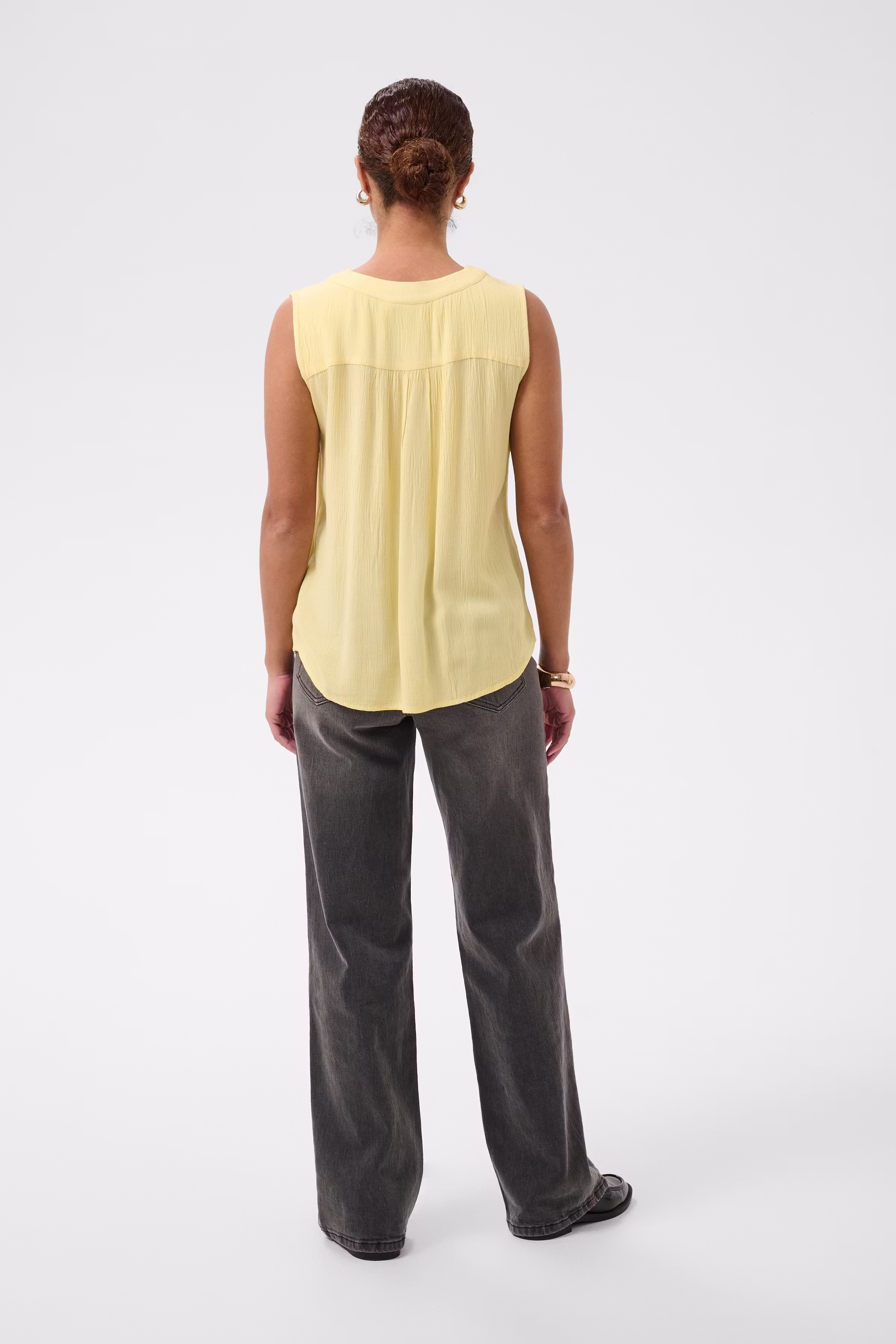 KAciara Blouse LOOKBOOK BACK 10510785-130822