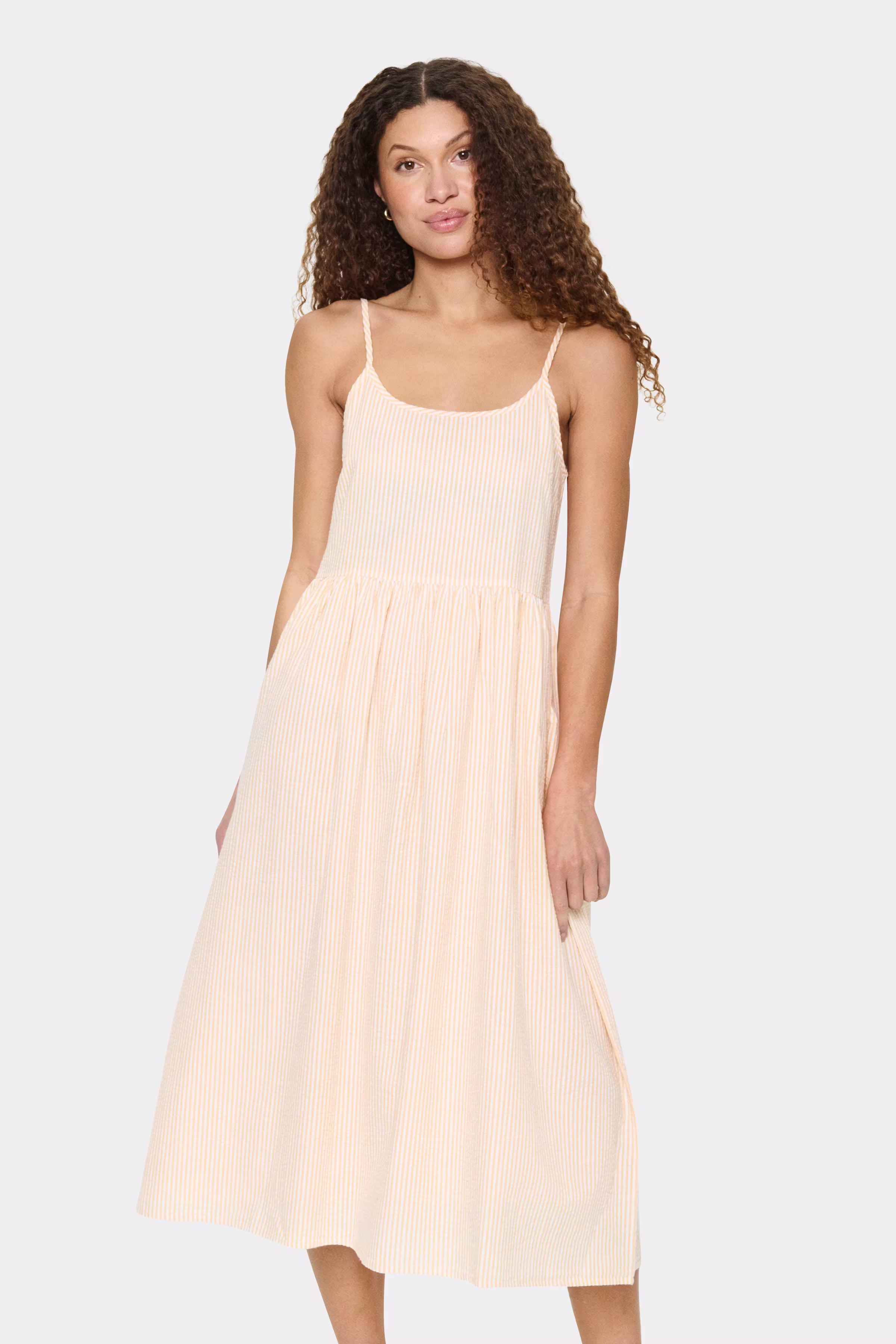 KiraSZ Dress LOOKBOOK FRONT 30514018-141133