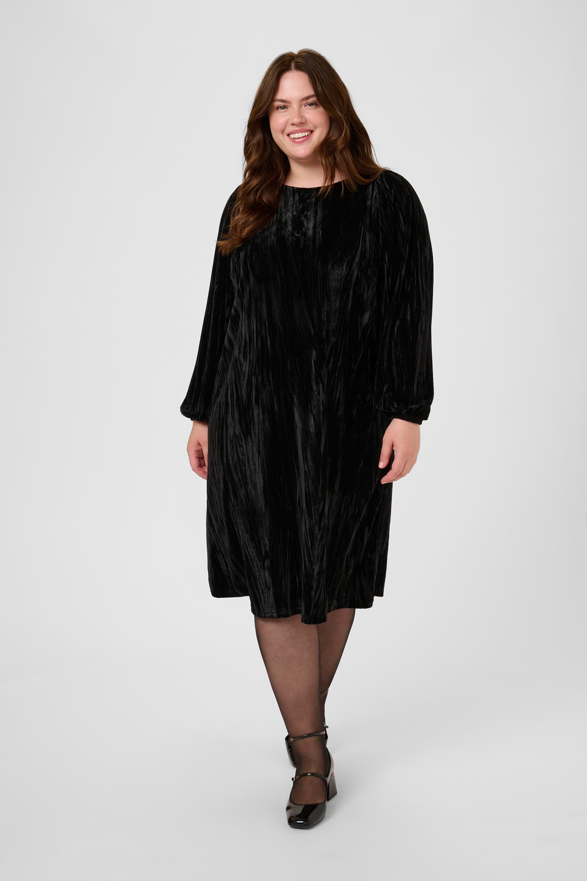 KCeliva Velour Dress LOOKBOOK FRONT 10583803-100121