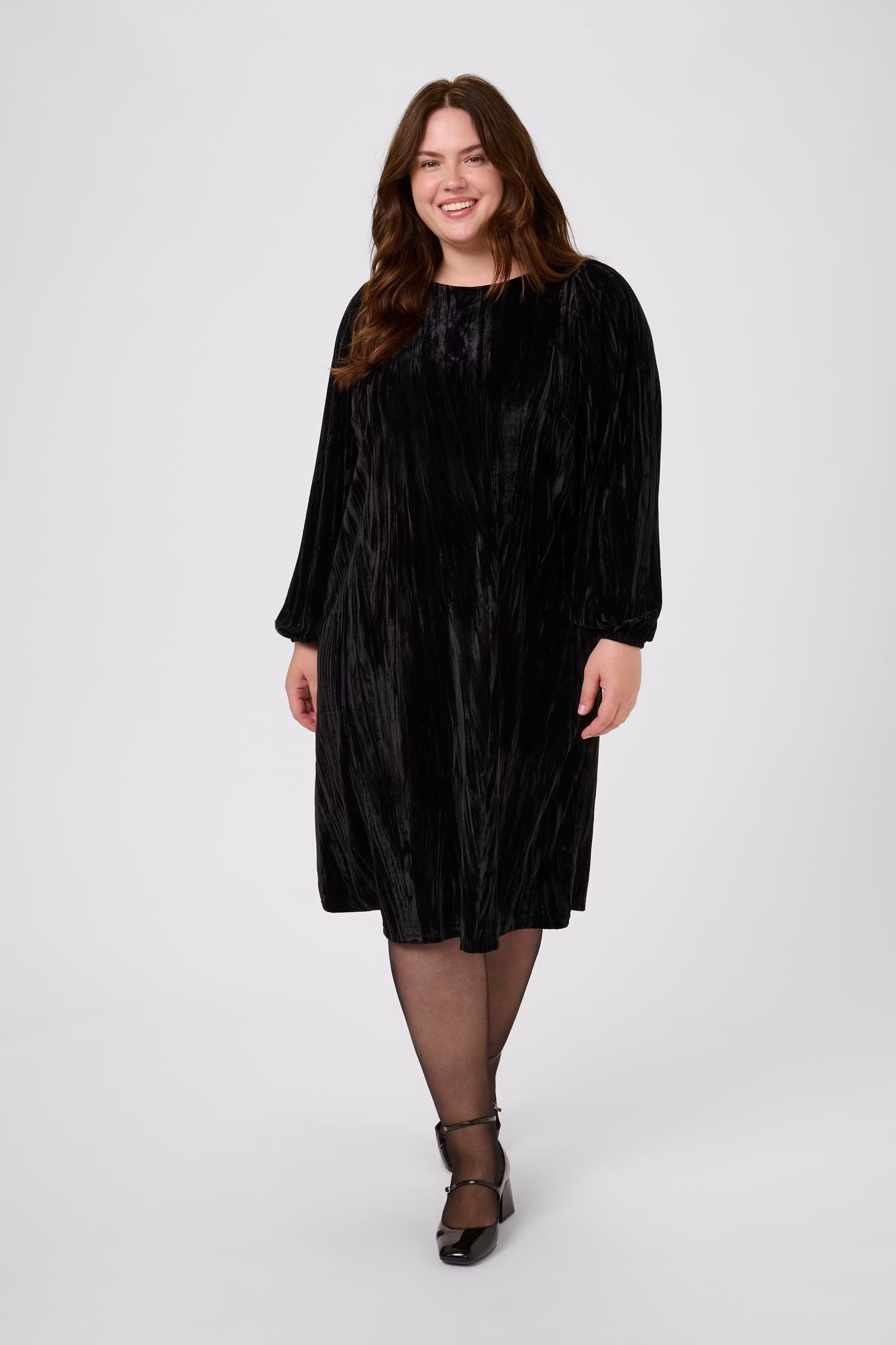 KCeliva Velourskleid LOOKBOOK FRONT 10583803-100121