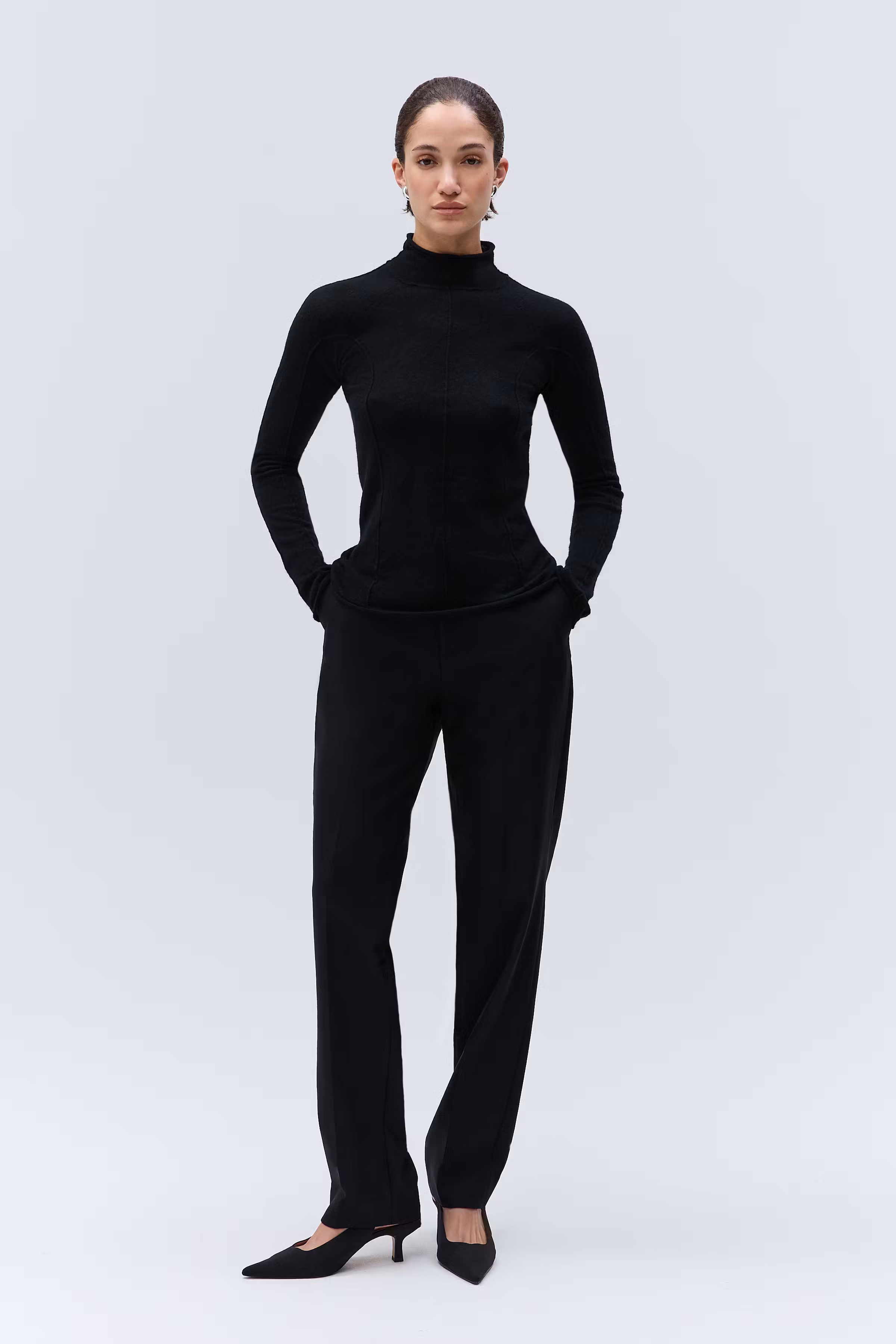 IOFabienne Pullover LOOKBOOK FRONT 30600030-BK999