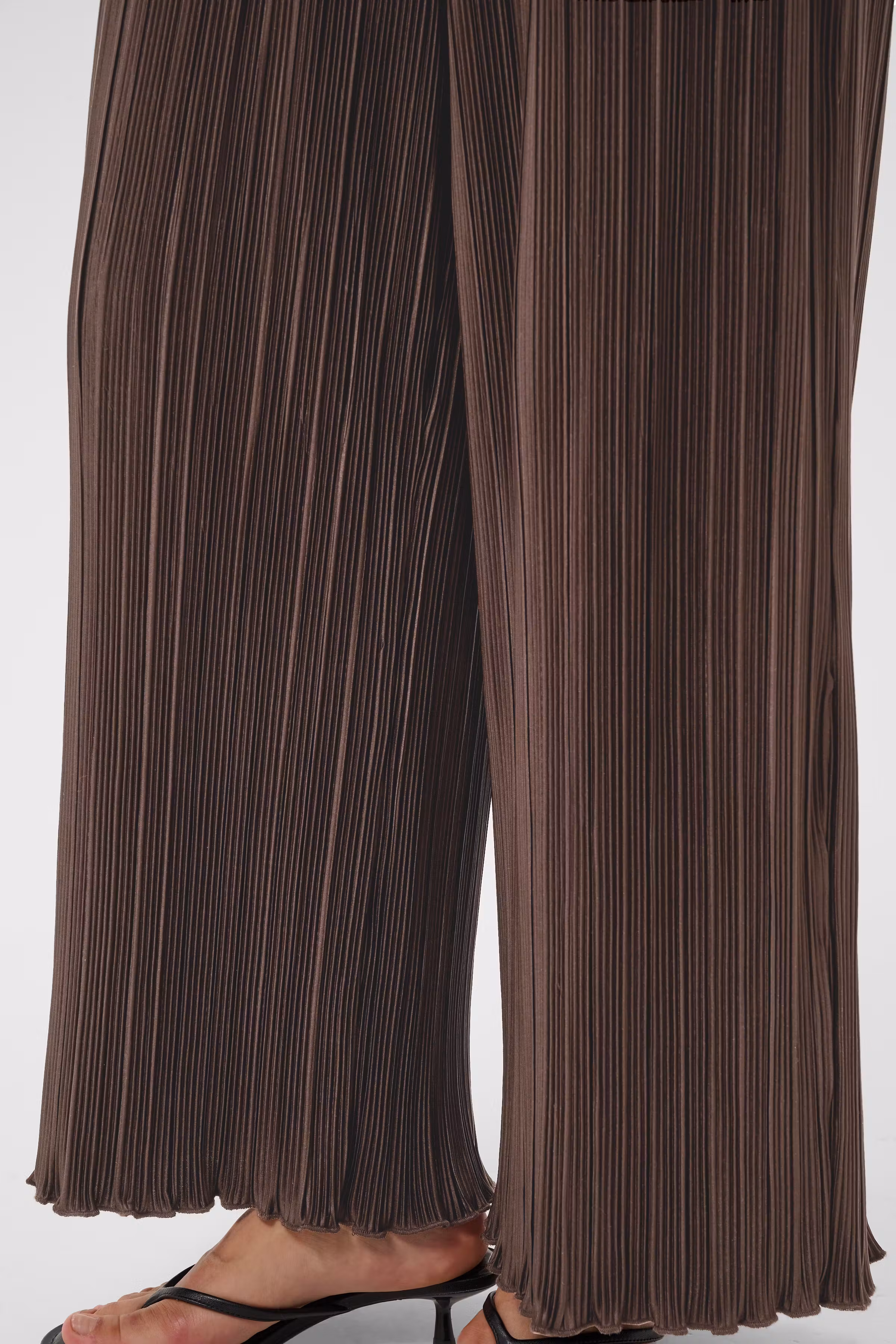 KAines Trousers LOOKBOOK DETAIL 10512600-190915