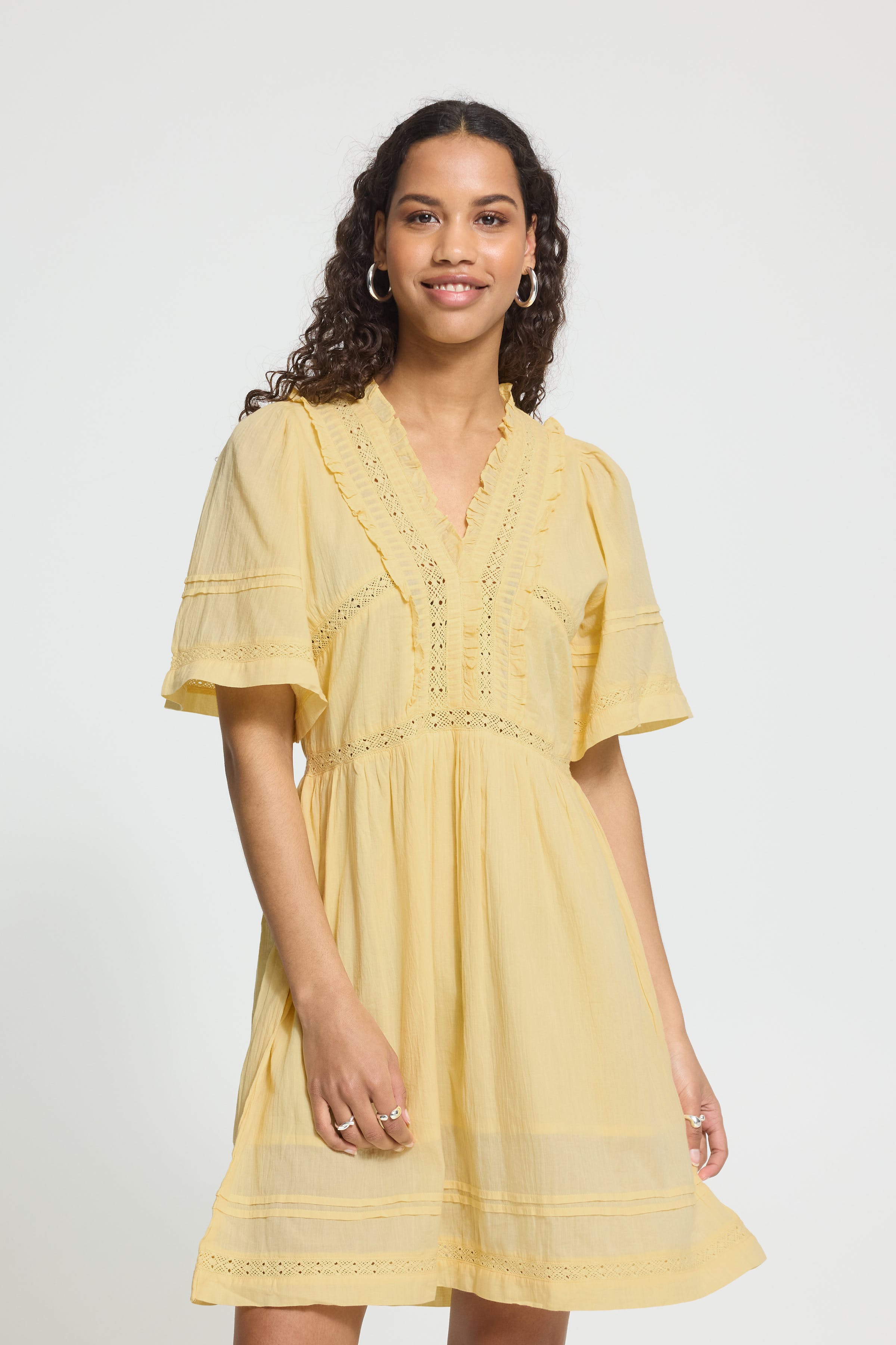 IHVOILANA Kjole LOOKBOOK FRONT 20126705-120720