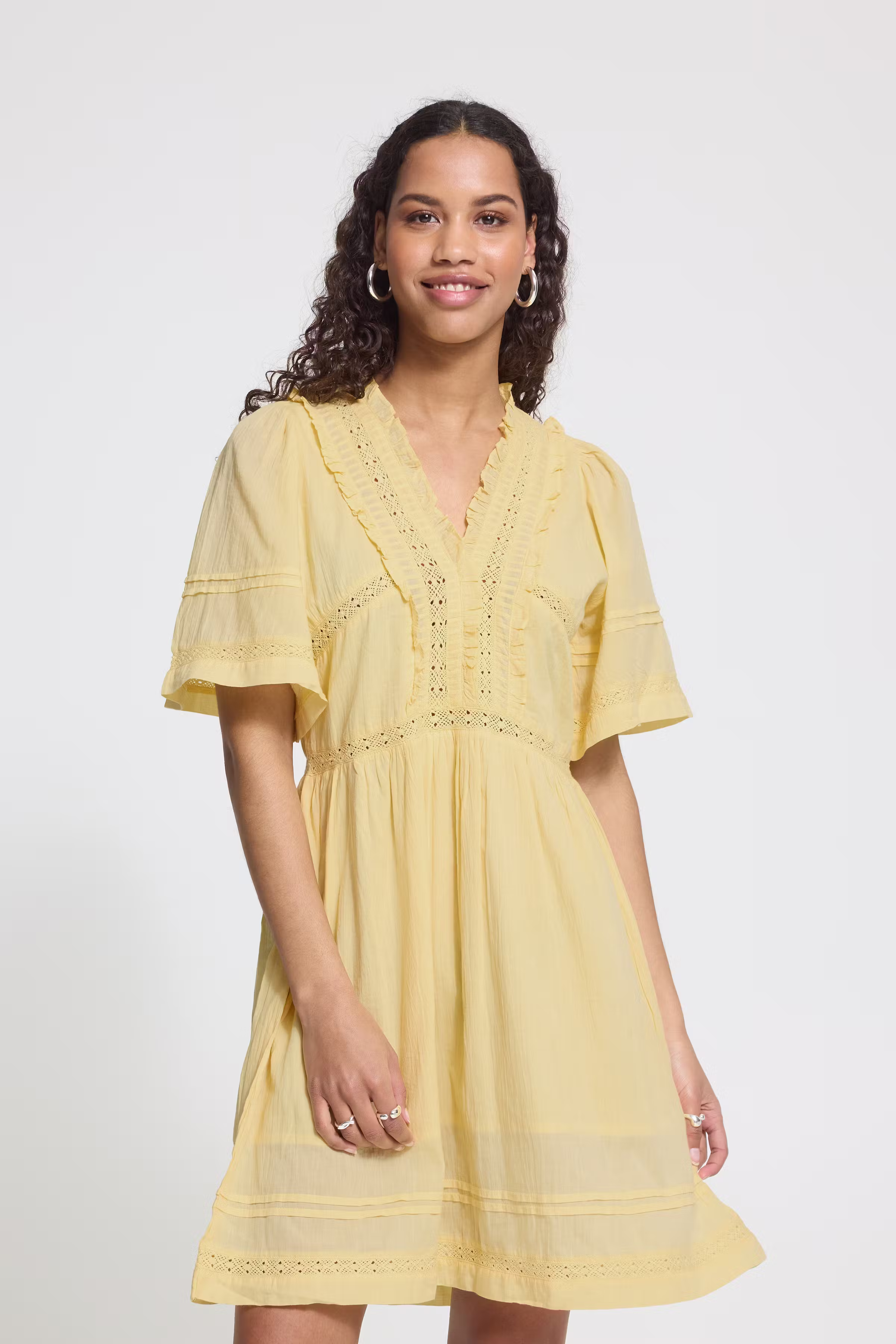 IHVOILANA Kjole LOOKBOOK FRONT 20126705-120720