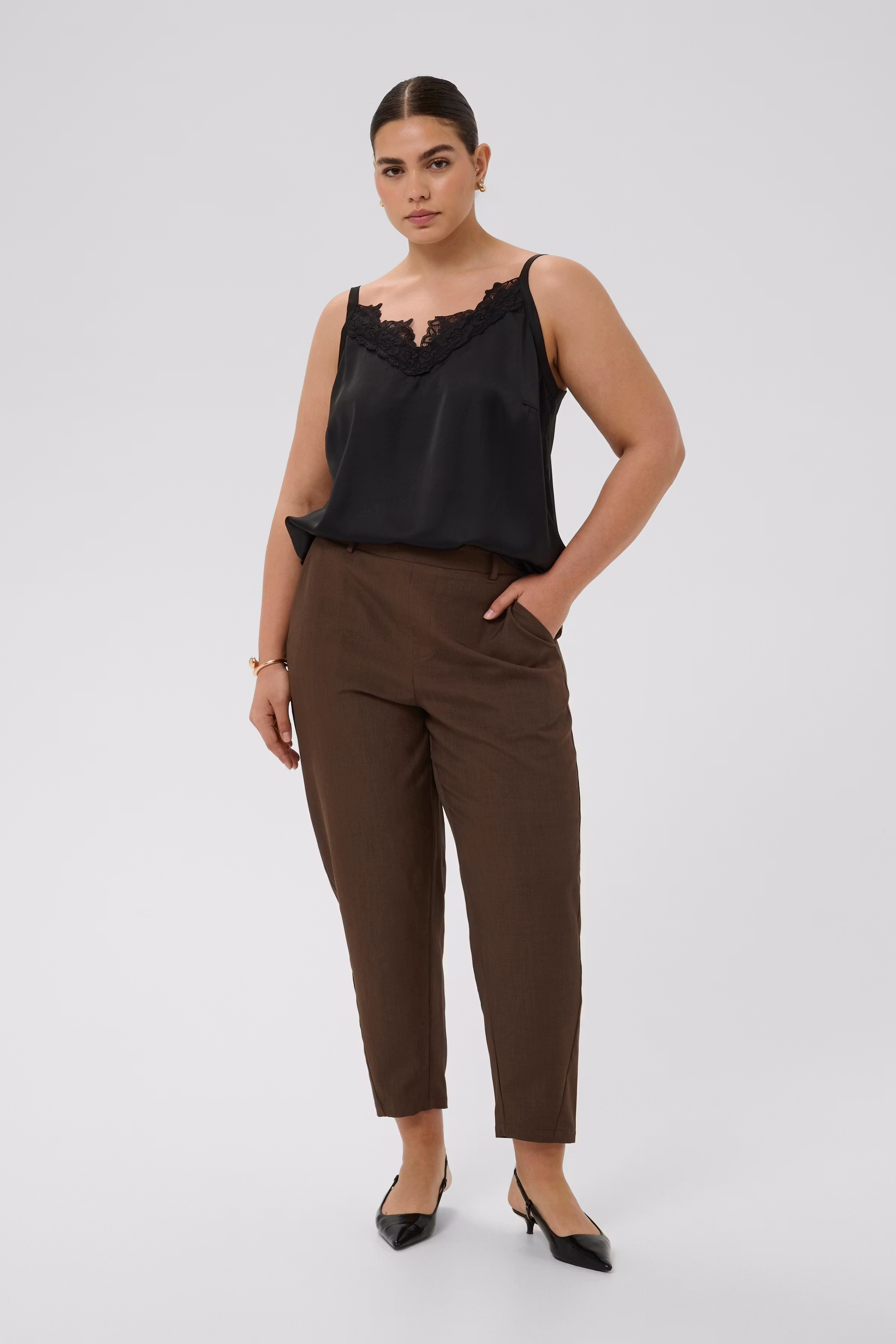 KCvictoria Trousers LOOKBOOK FRONT 10584475-1000042
