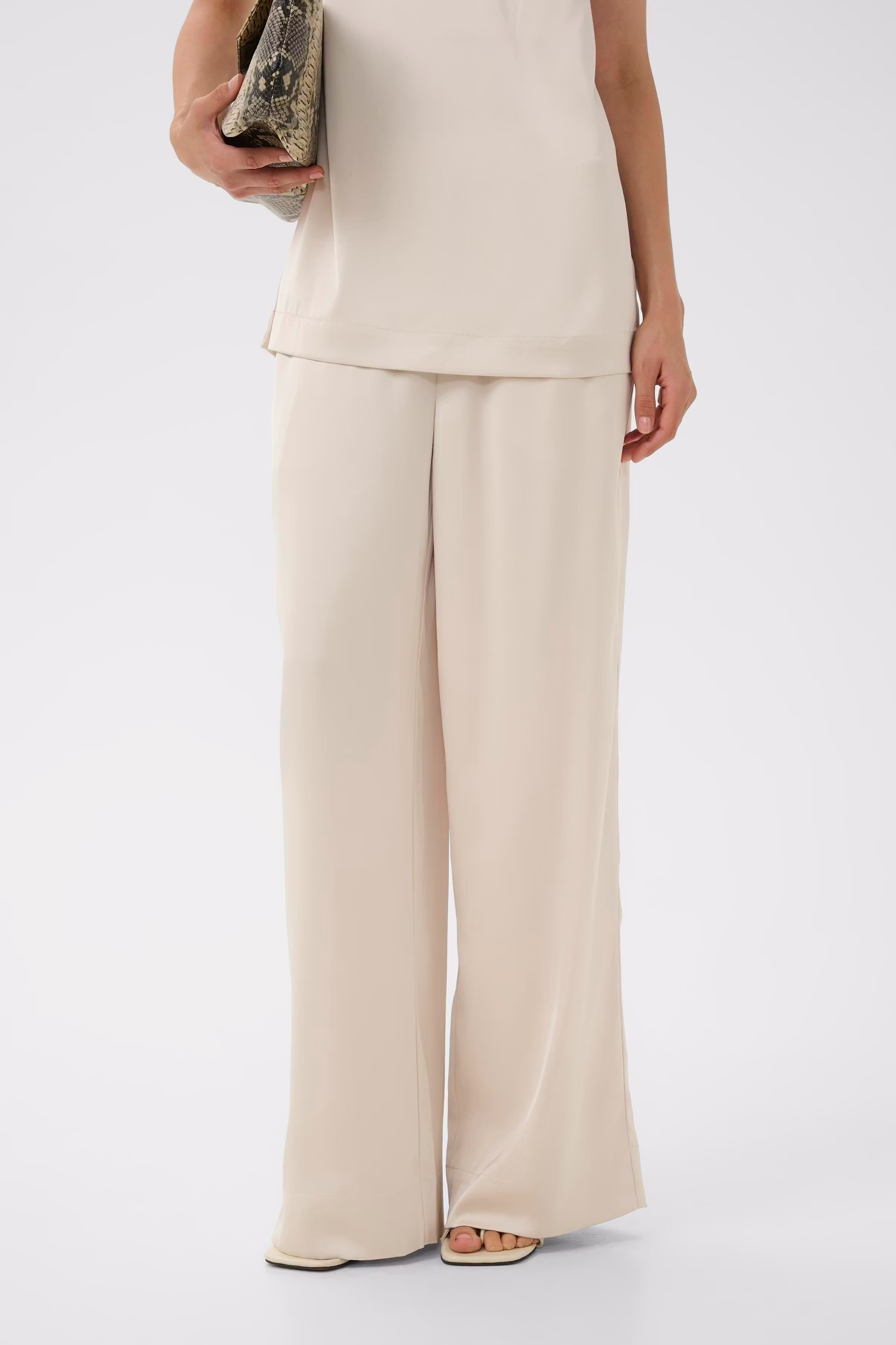 GZsonya Bukser LOOKBOOK FRONT 10911155-130905