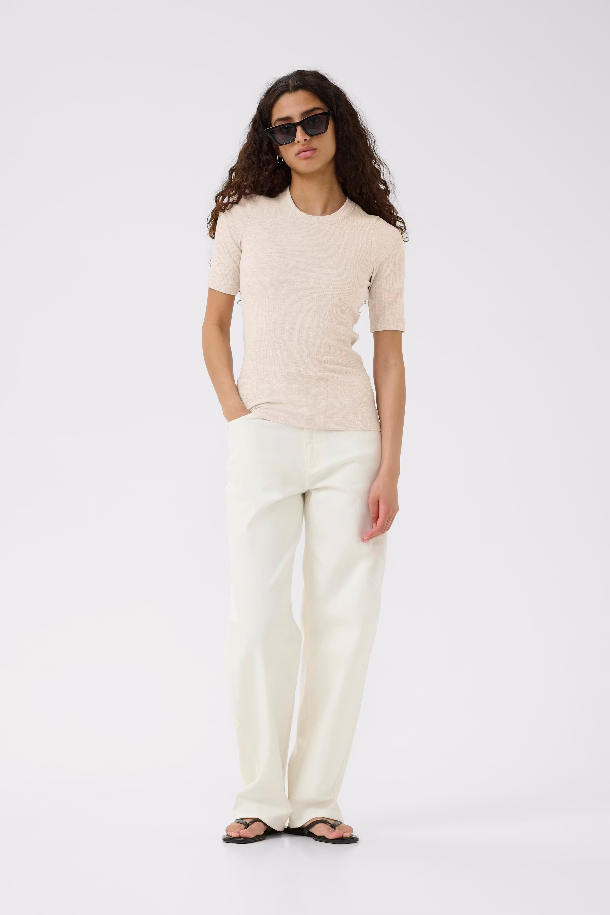 DagnaIW Melange T-shirt LOOKBOOK FRONT 30106864-300597