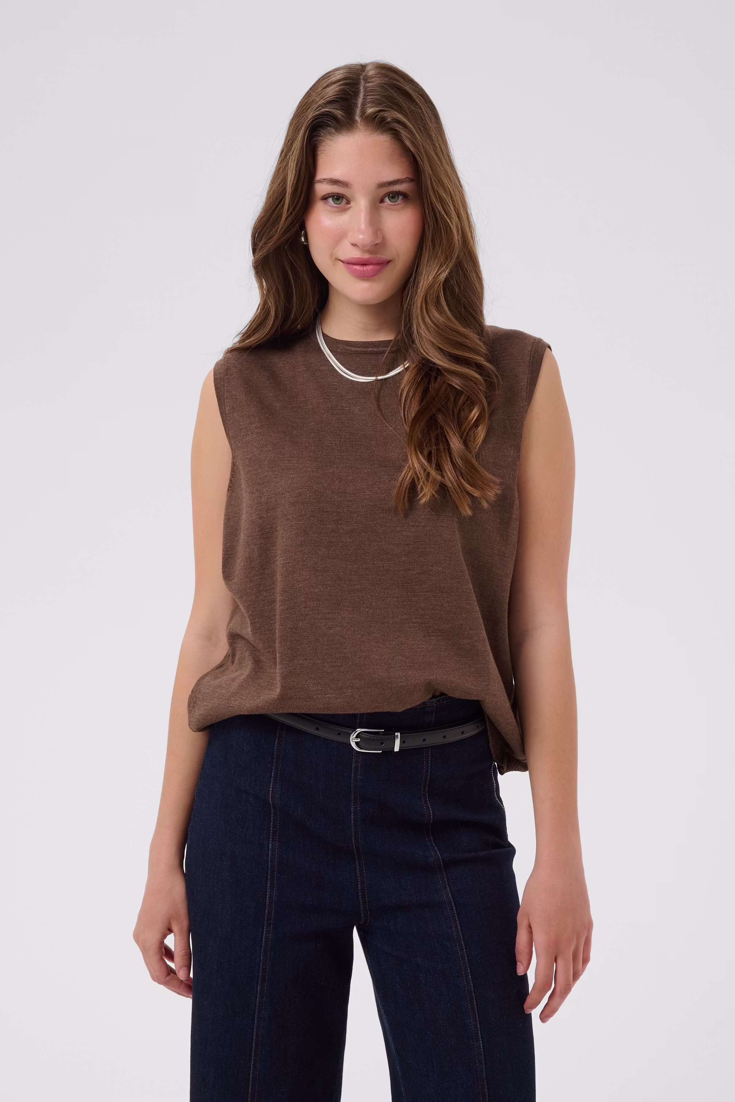 MilaSZ Waistcoat LOOKBOOK FRONT 30511506-1912241