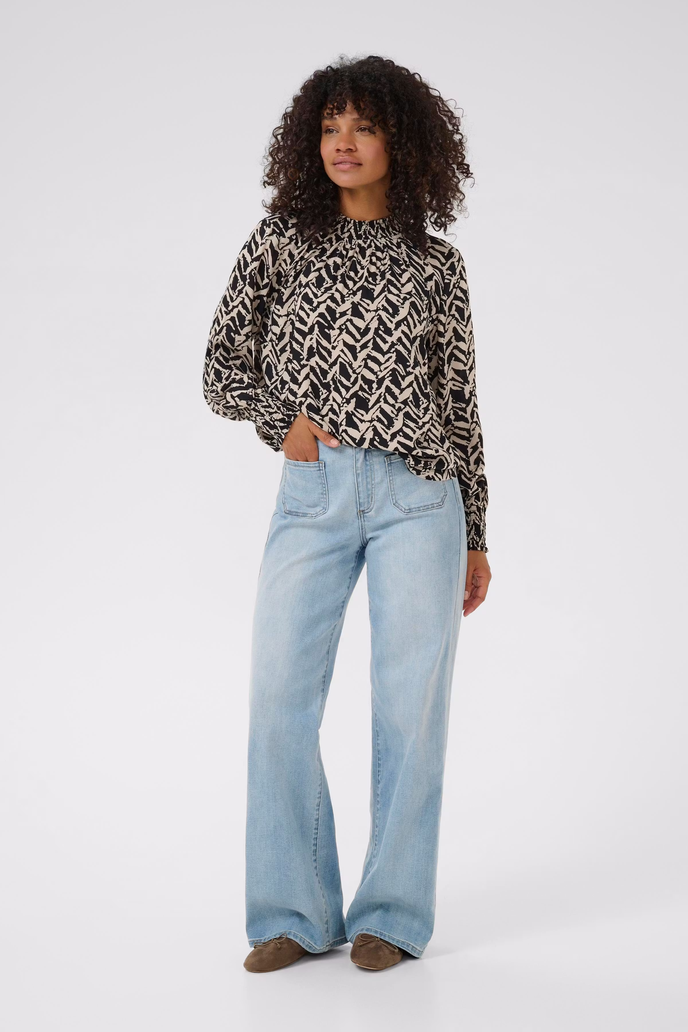 KAdina Bluse LOOKBOOK FRONT 10511294-109001