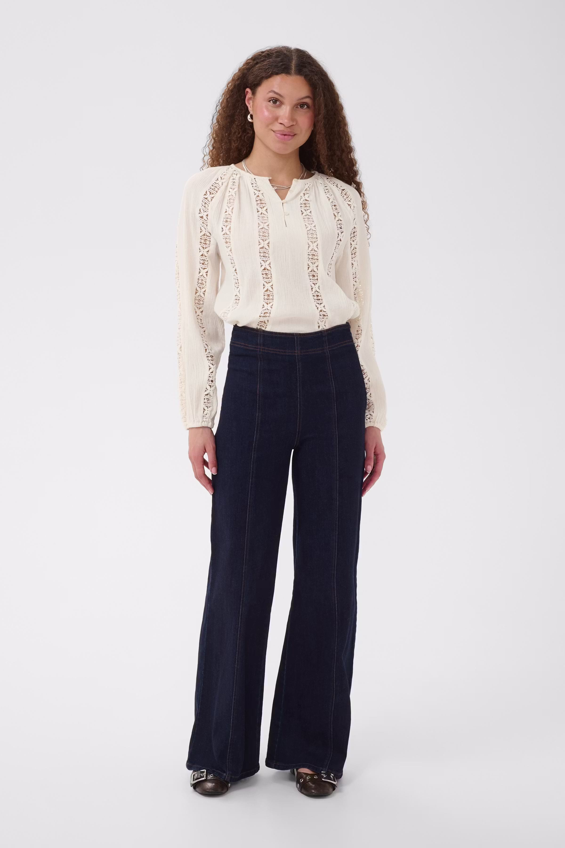 SkyaSZ Bluse LOOKBOOK FRONT 30515297-110605