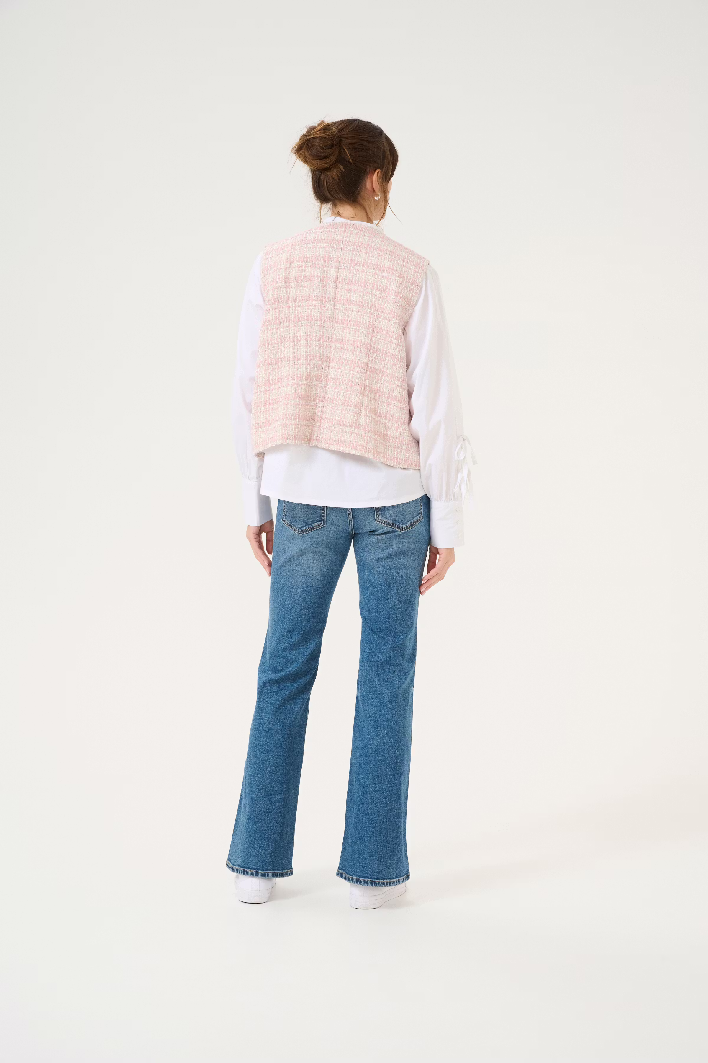 CUcoca Bouclé waistcoat LOOKBOOK BACK 50111793-107452