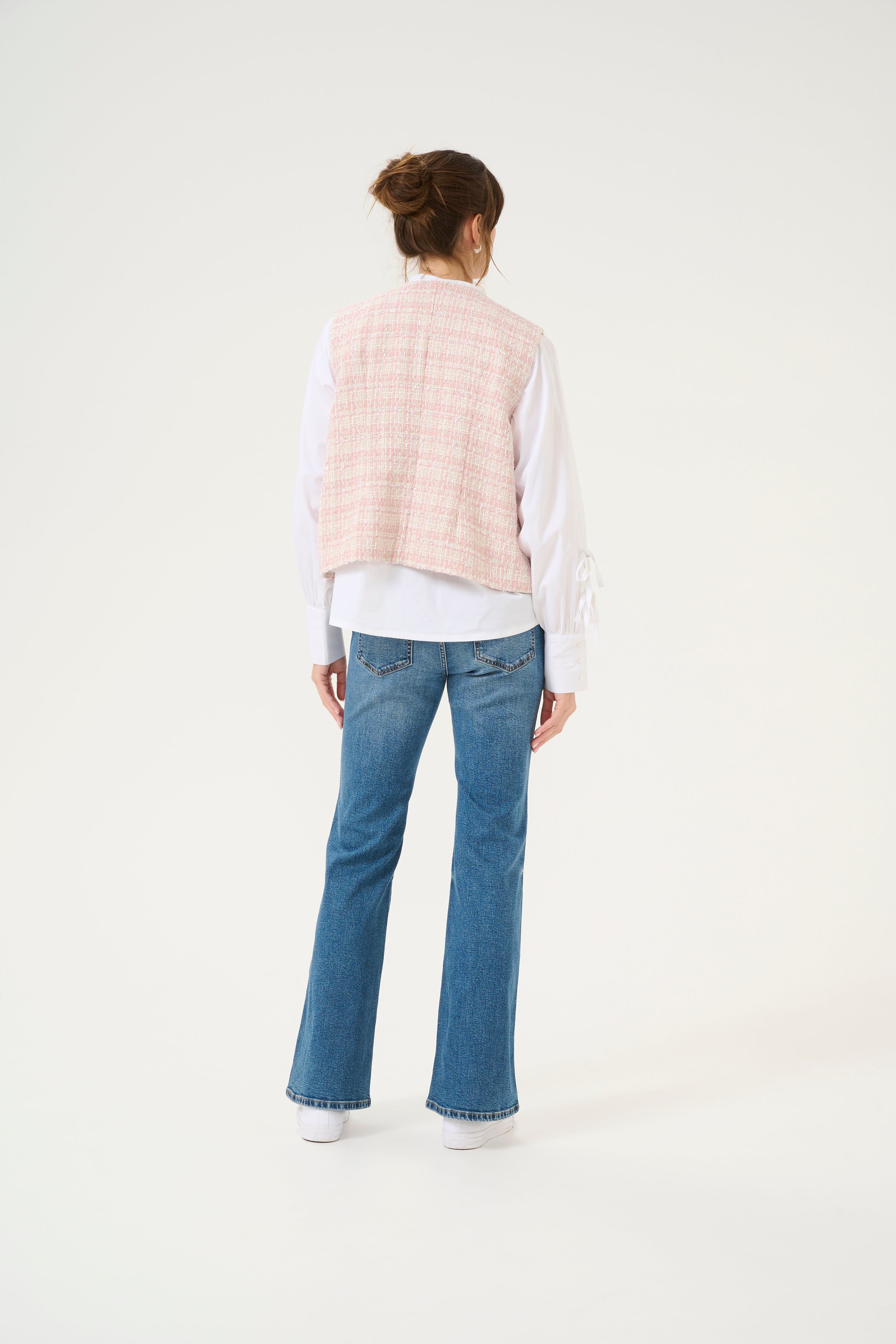 CUcoca Bouclé waistcoat LOOKBOOK BACK 50111793-107452