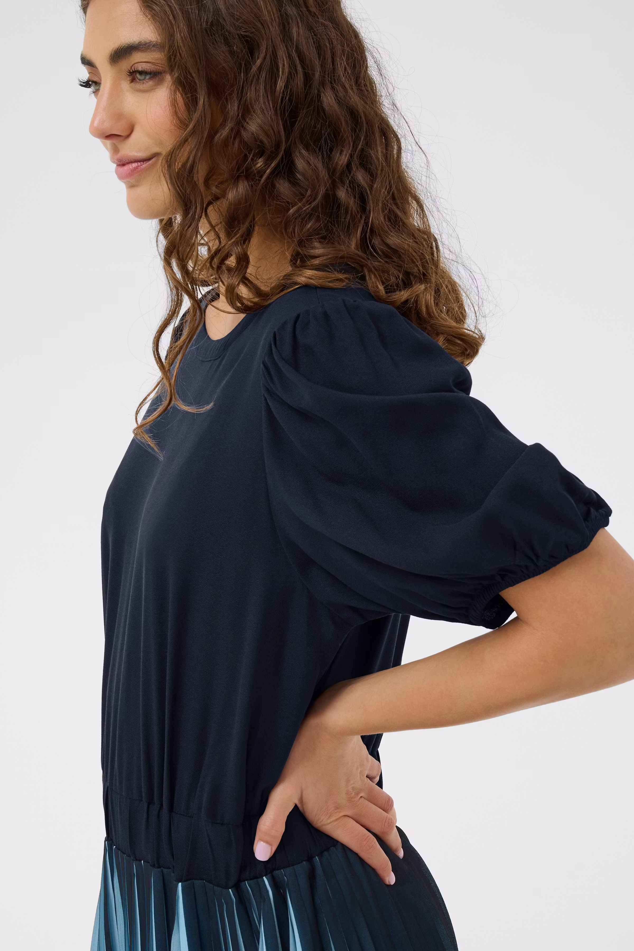 CUcarly Kjole LOOKBOOK DETAIL 50110993-194011