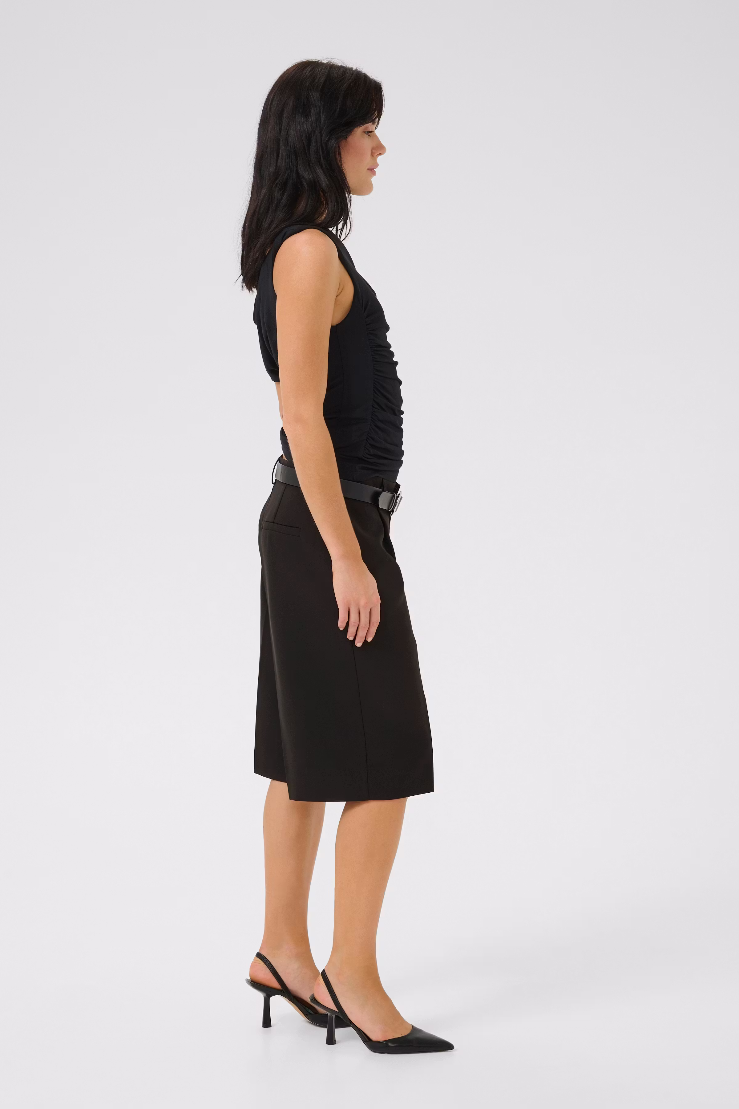 YolaMW Bermuda Shorts LOOKBOOK FRONT 10705145-100031