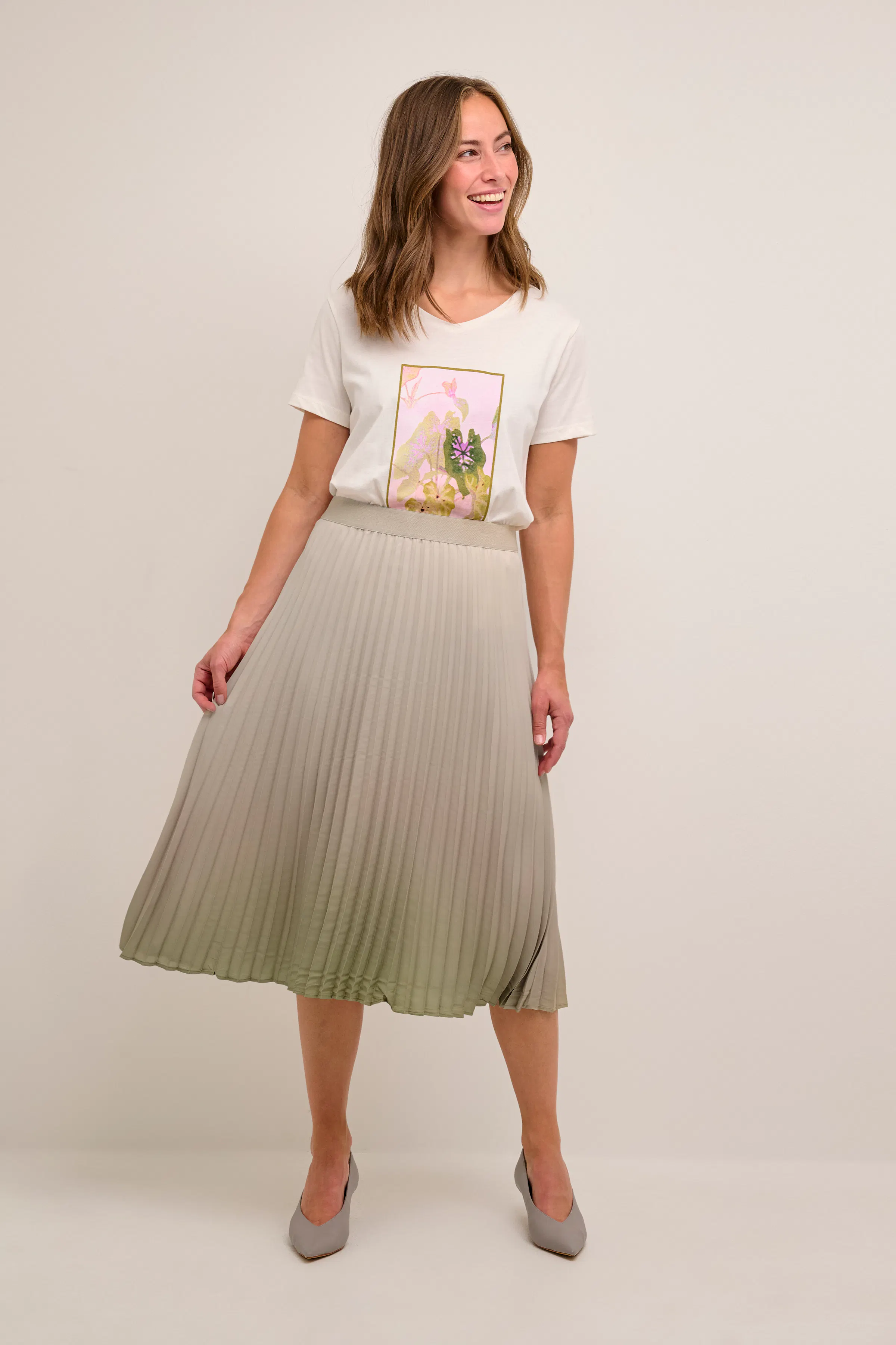 CRLeva Skirt LOOKBOOK FRONT 10609594-104147