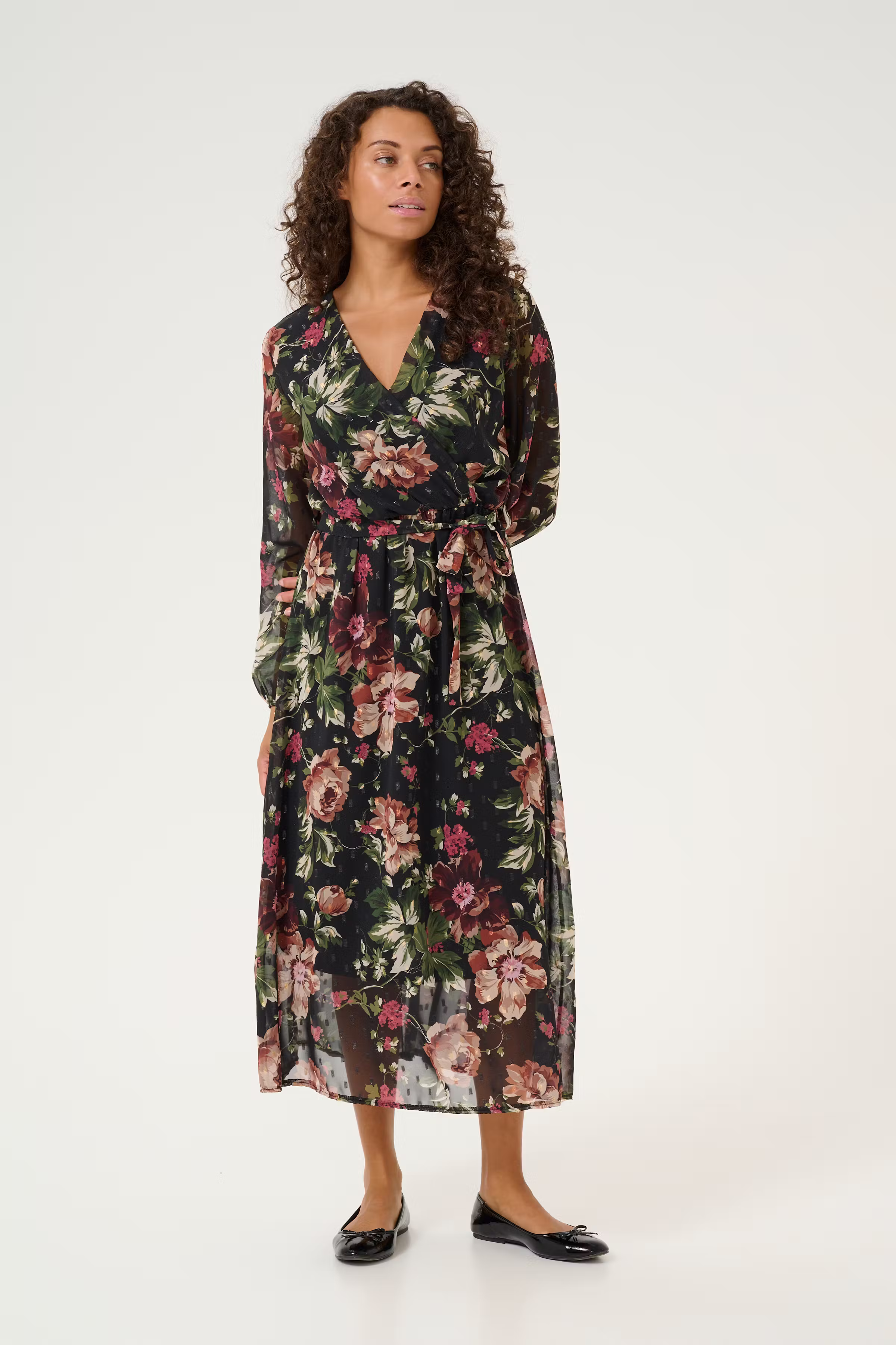 CRVallie Dress LOOKBOOK FRONT 10614001-107827