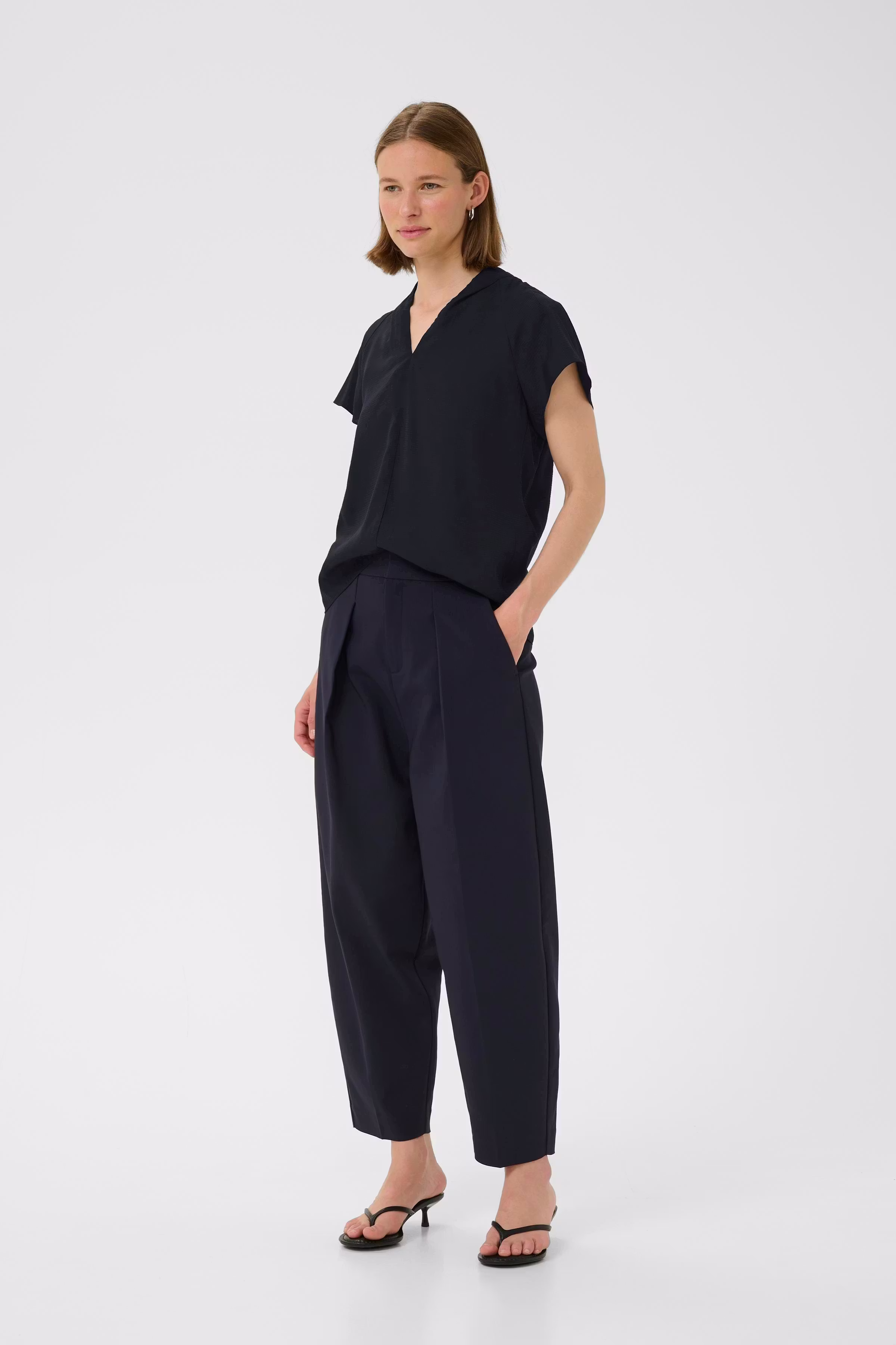 AdeliaIW Top LOOKBOOK FRONT 30110911-300005