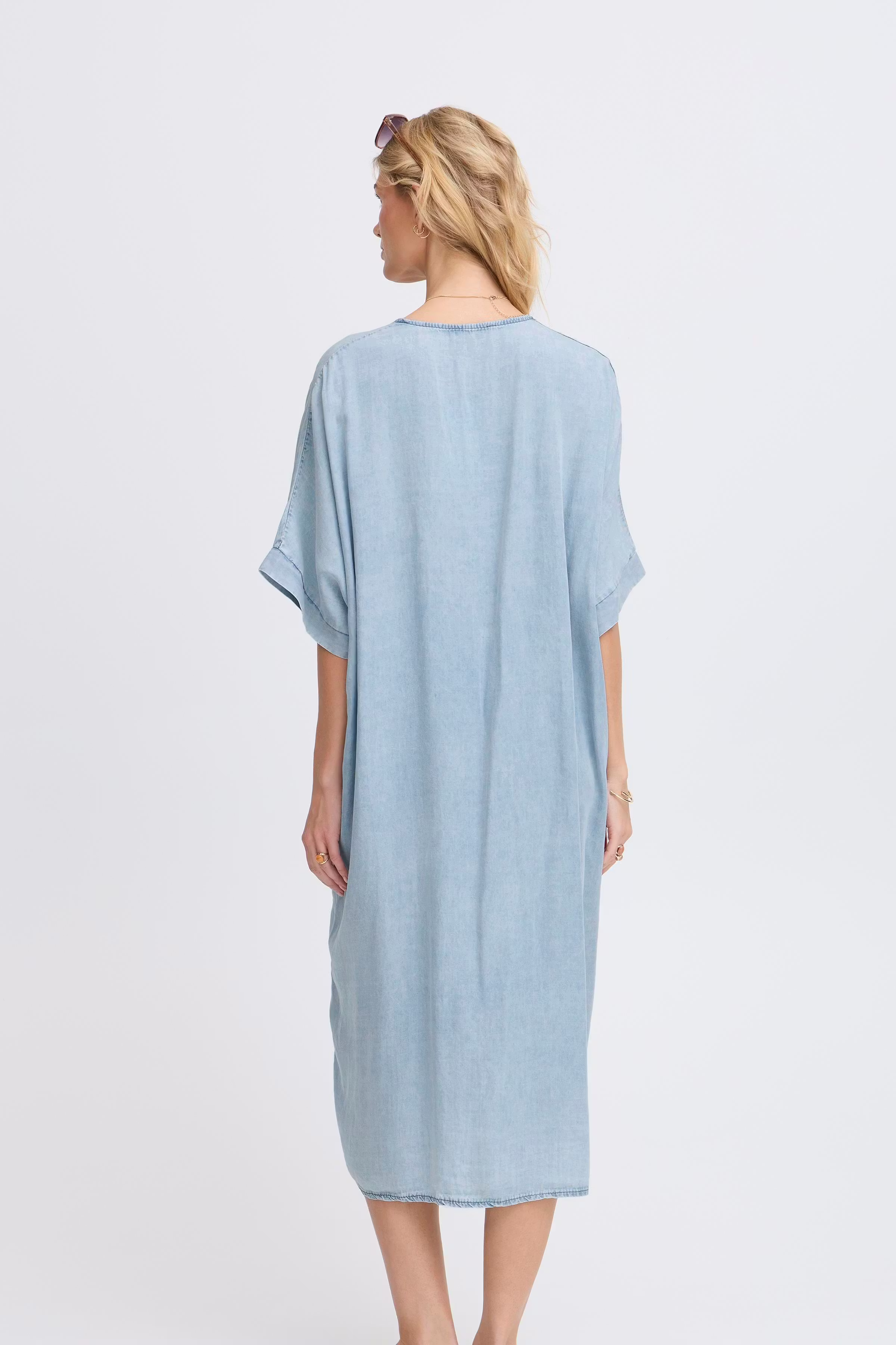 SBKARA Jurk LOOKBOOK BACK 22100678-203403