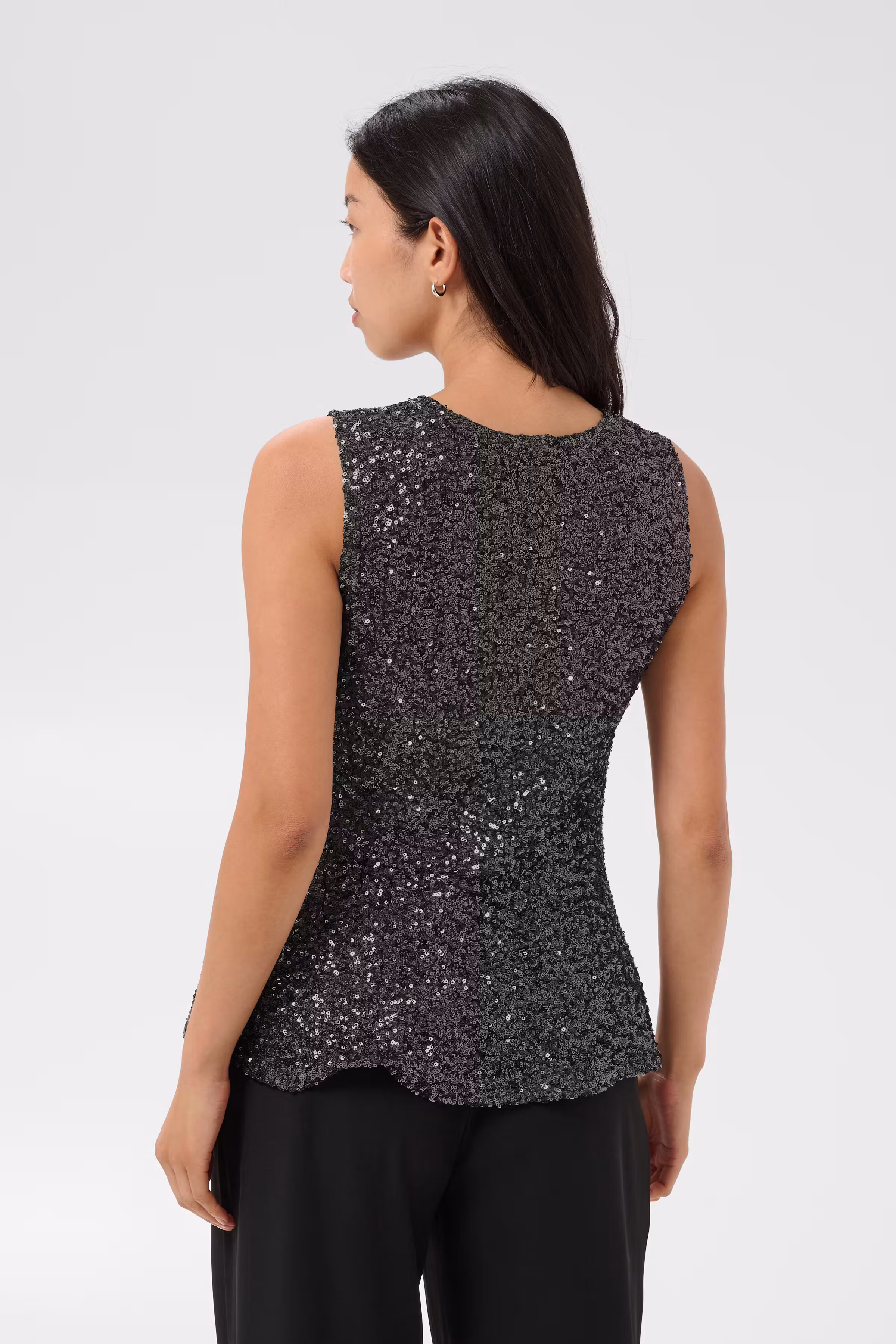 DiinePW Top LOOKBOOK BACK 30310973-191101