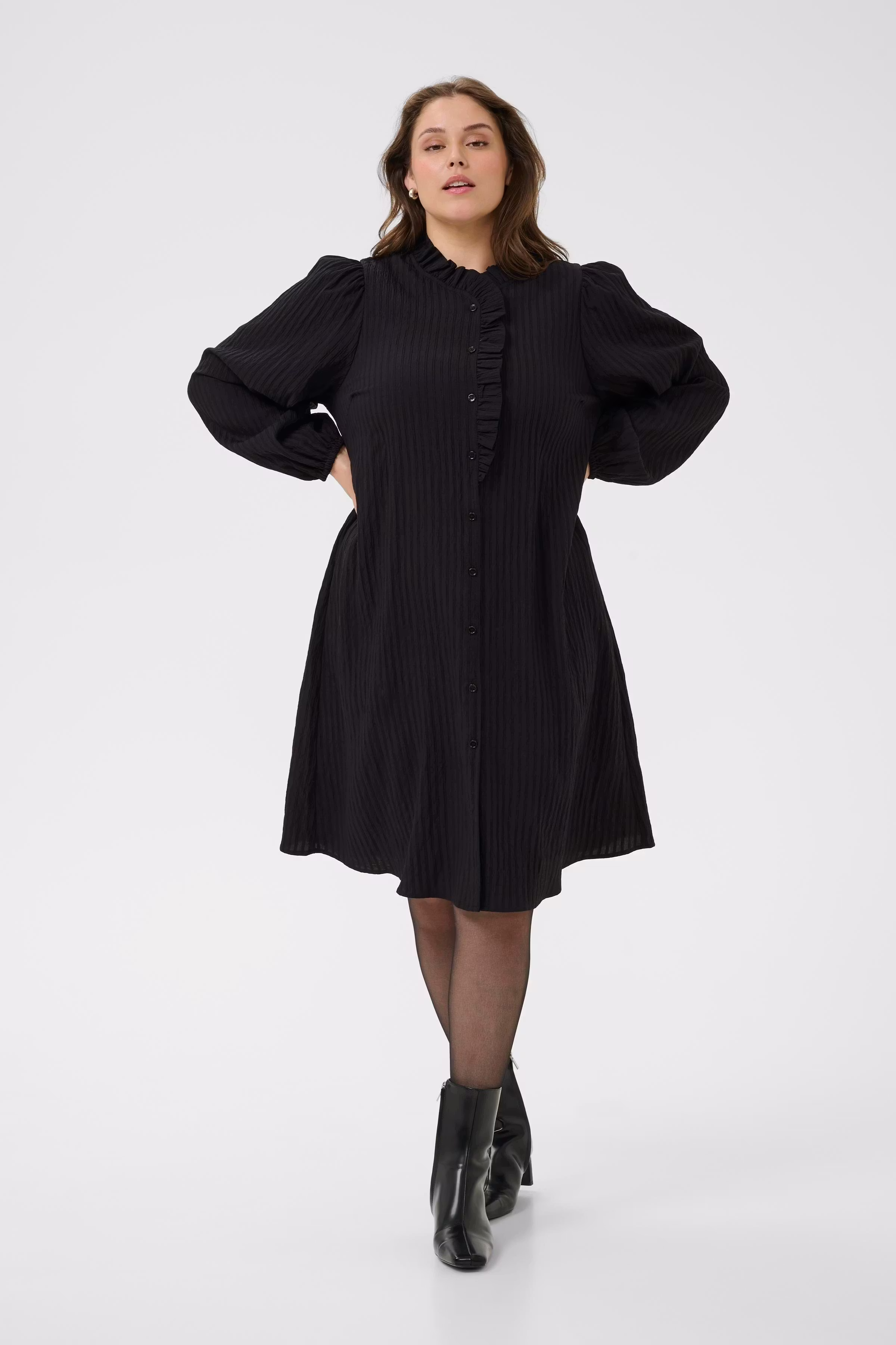 KCuma Kjole LOOKBOOK FRONT 10583925-100121