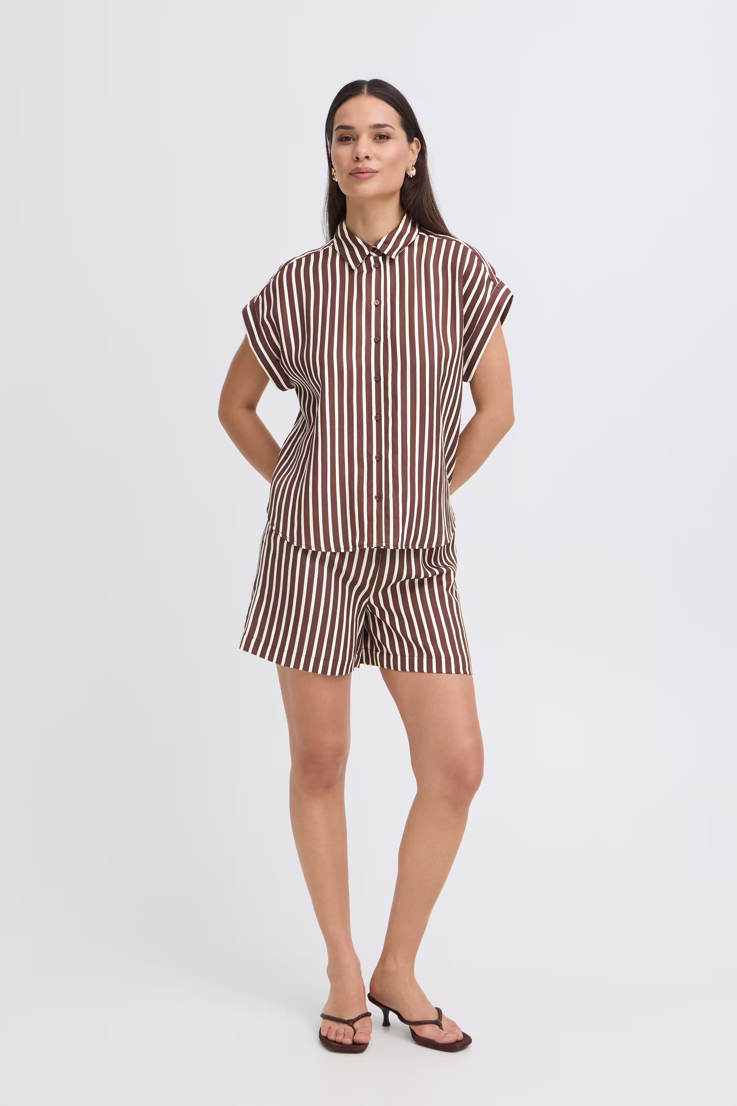 BYEVINO Shorts LOOKBOOK FRONT 20818933-900008221