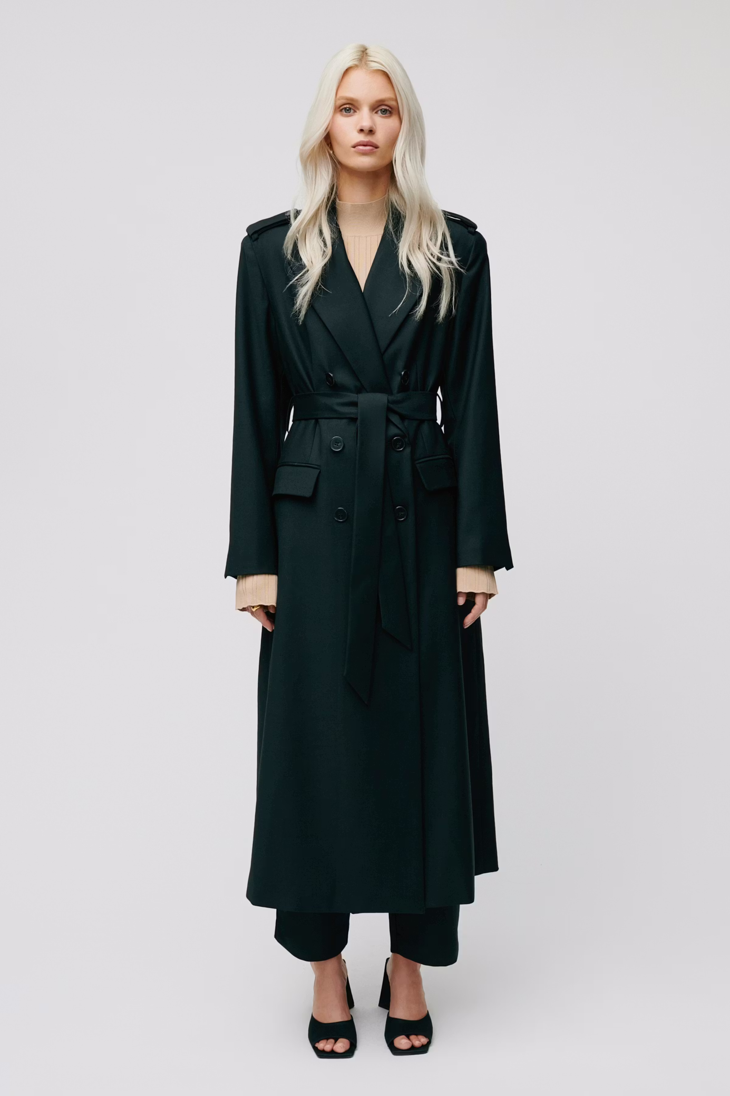 COLETTE Coat LOOKBOOK FRONT 30600179-BK999