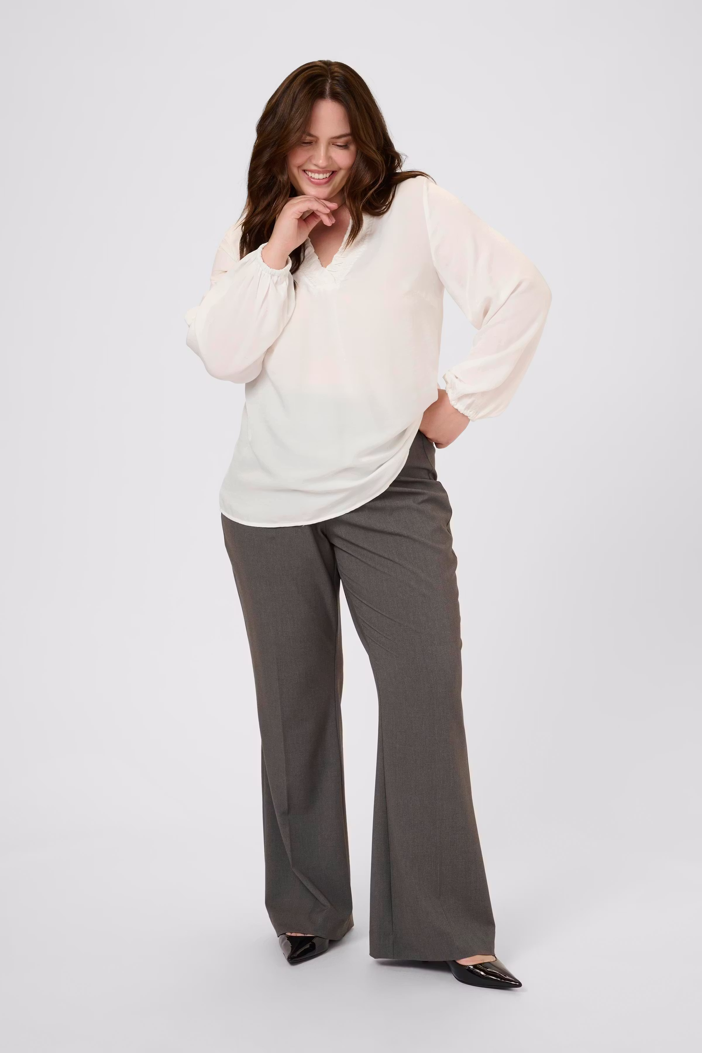 KCmilia Blouse LOOKBOOK FRONT 10583774-110602