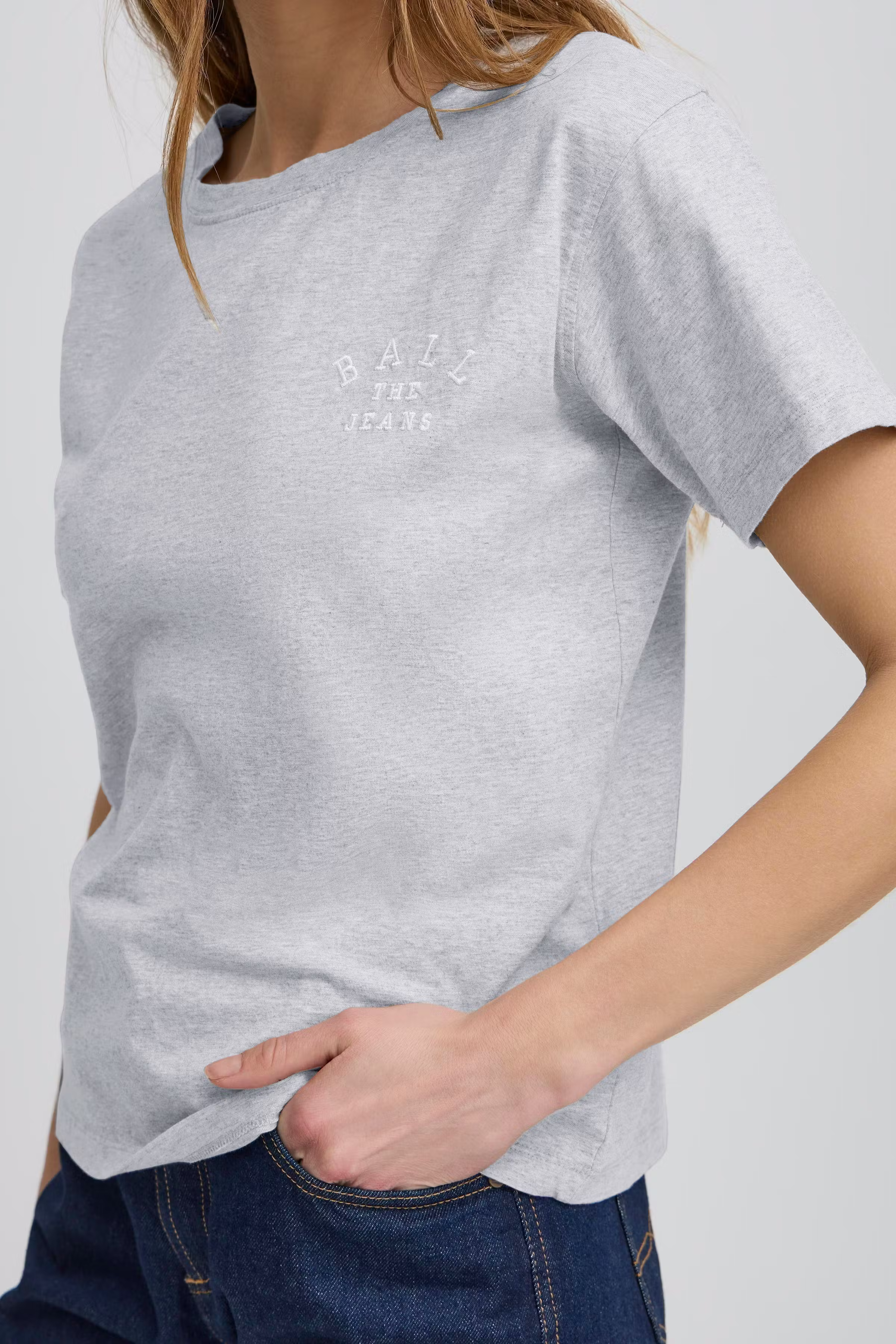 BASAVONA T-shirt LOOKBOOK DETAIL 50405152-204054