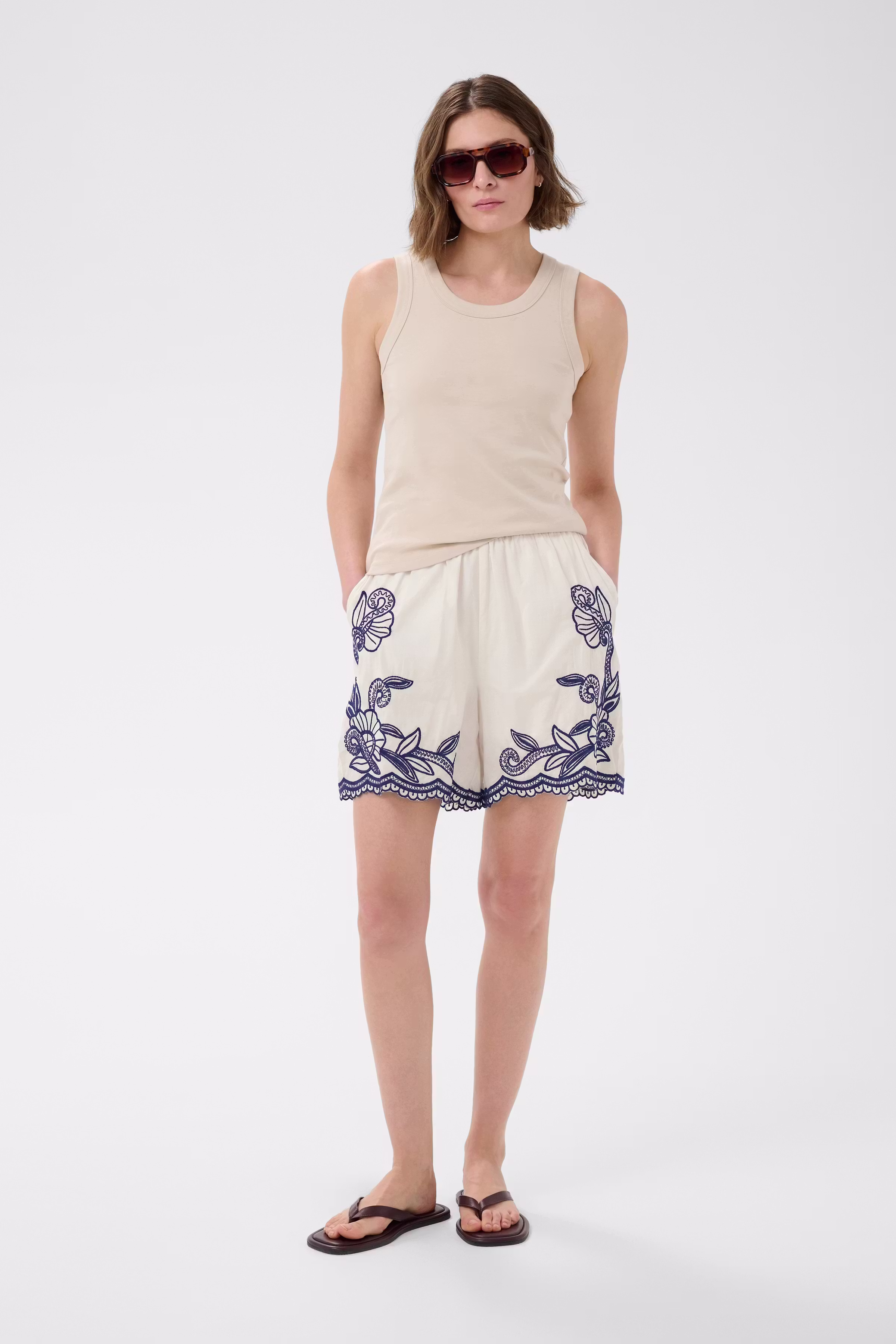 BitjaPW Shorts LOOKBOOK FRONT 30310558-304987